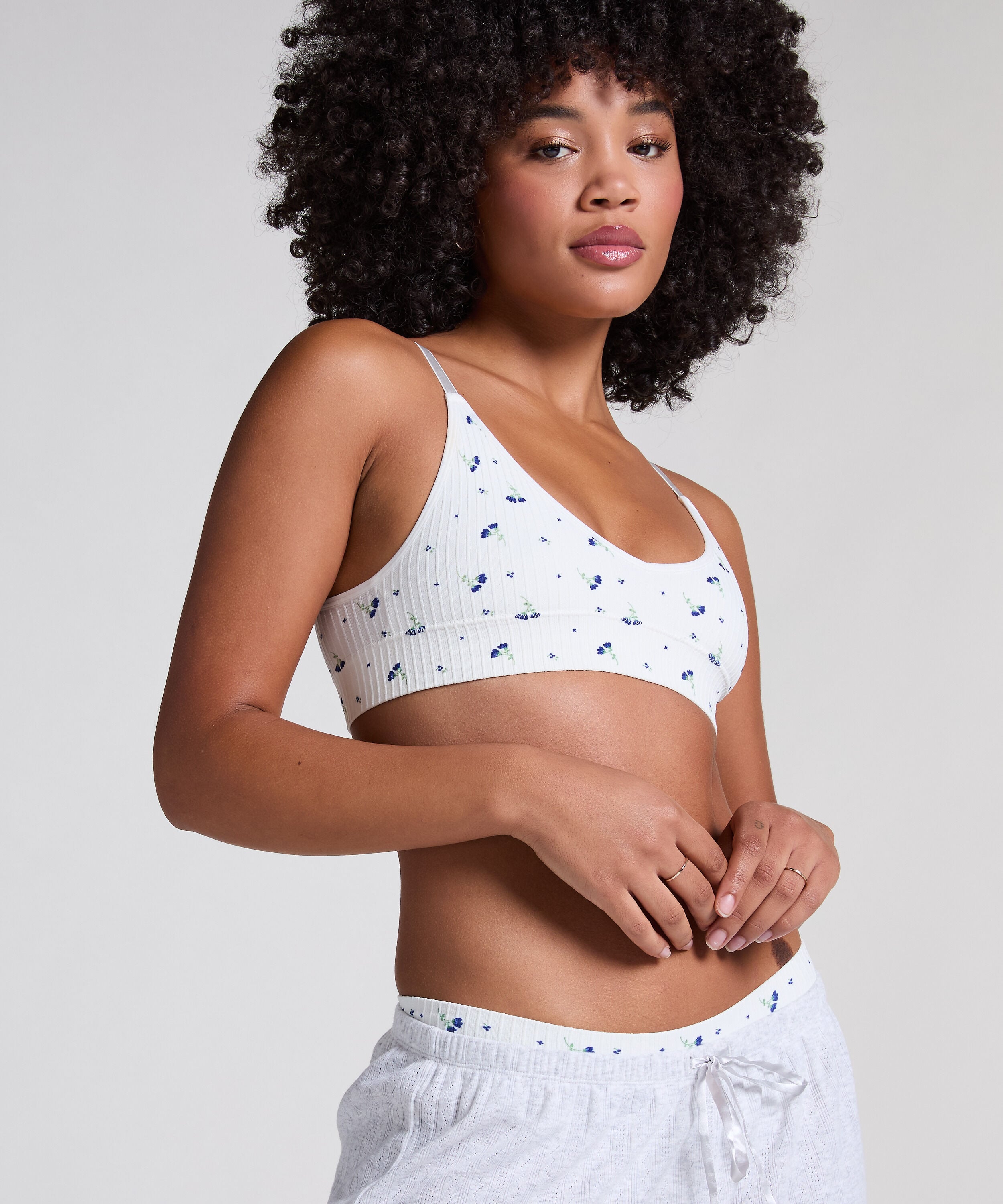 Bralette Dianne, Wit
