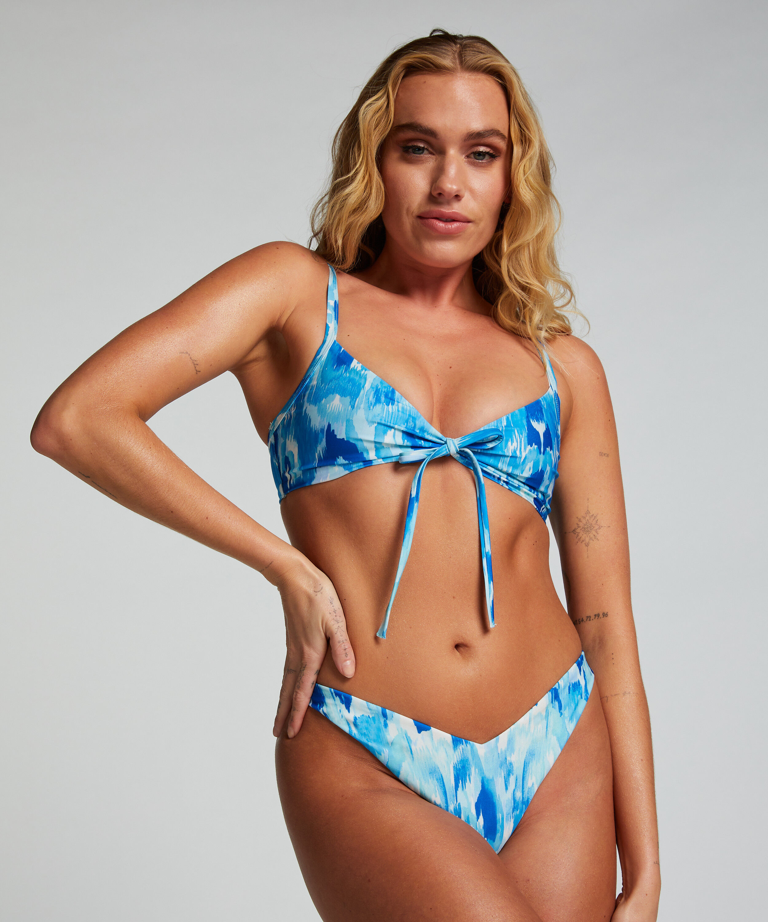 Hoog uitgesneden Bikinibroekje Paraguay, Blauw