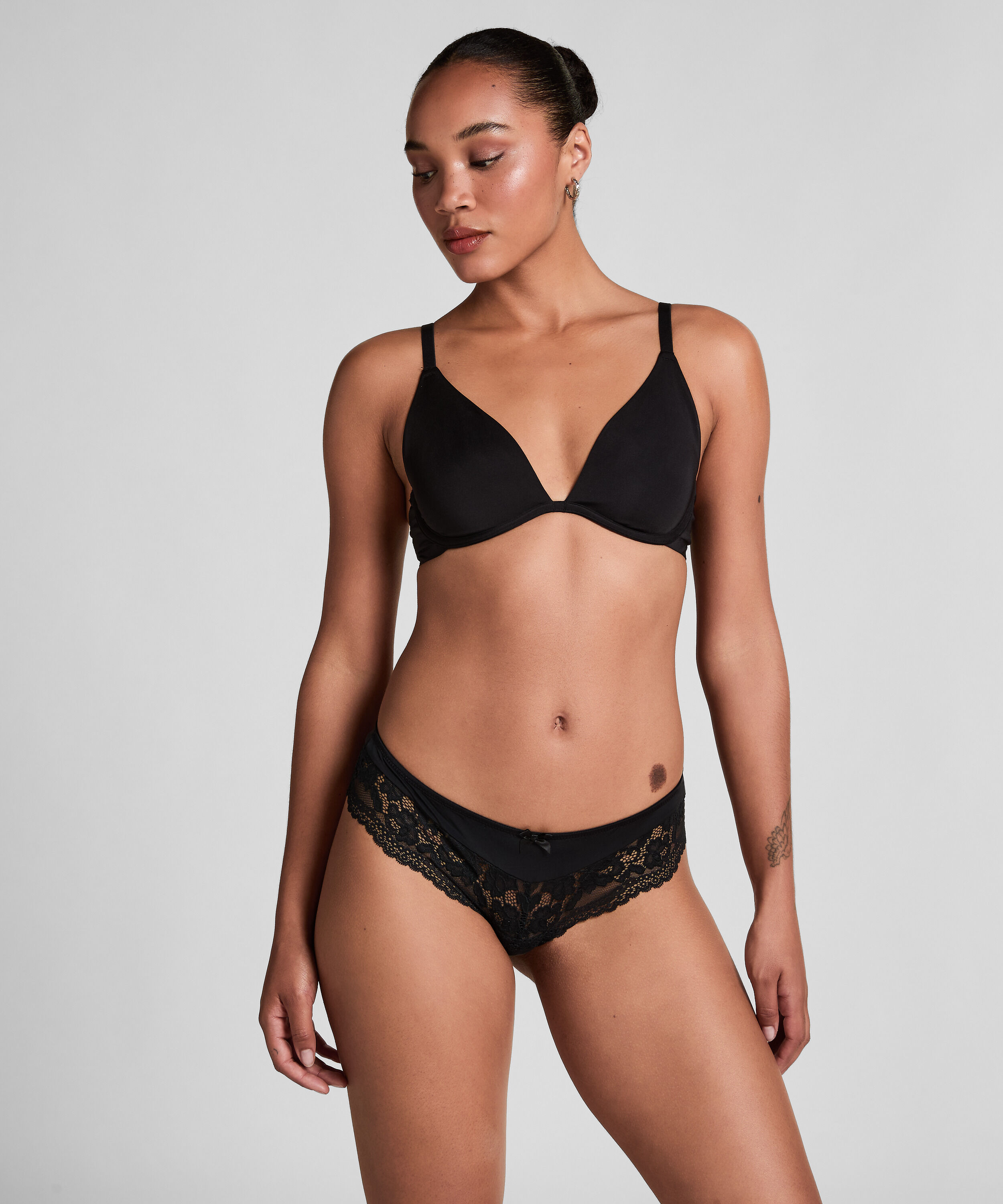 Brazilian short Valencia, Zwart