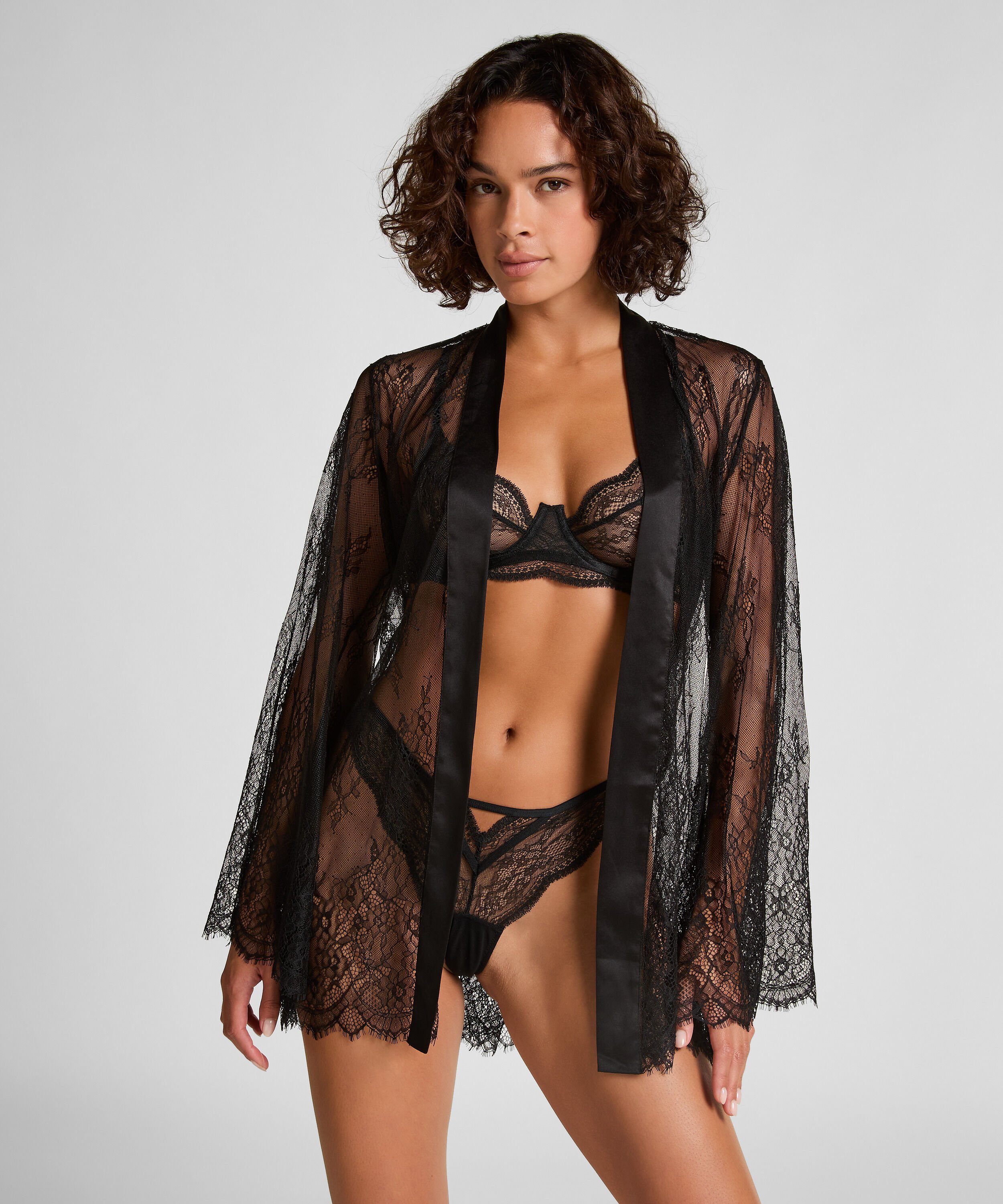 Kimono Allover Lace, Zwart Kimono Allover Lace, Zwart