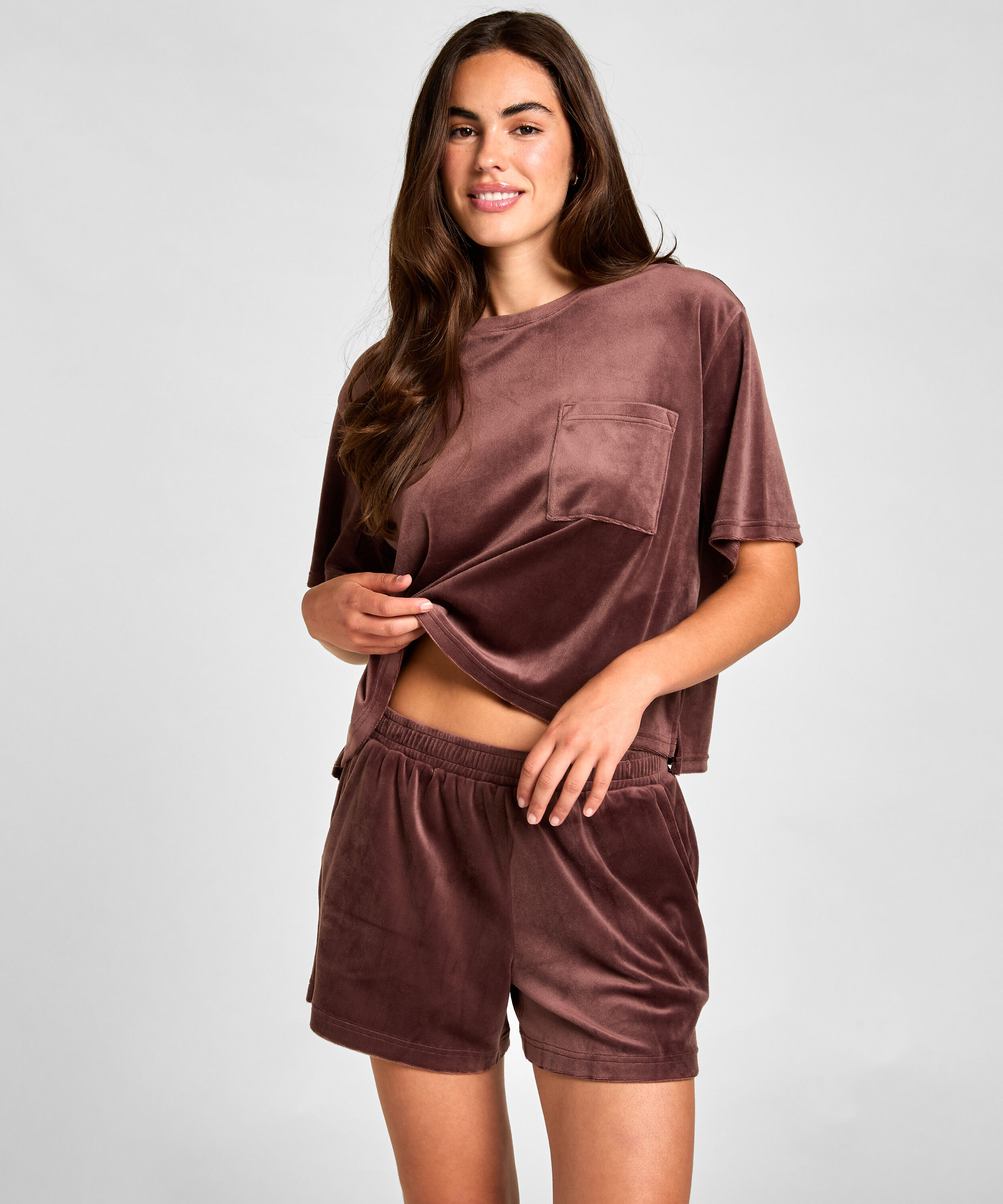 Shorts Velours Pocket, Bruin Shorts Velours Pocket, Bruin