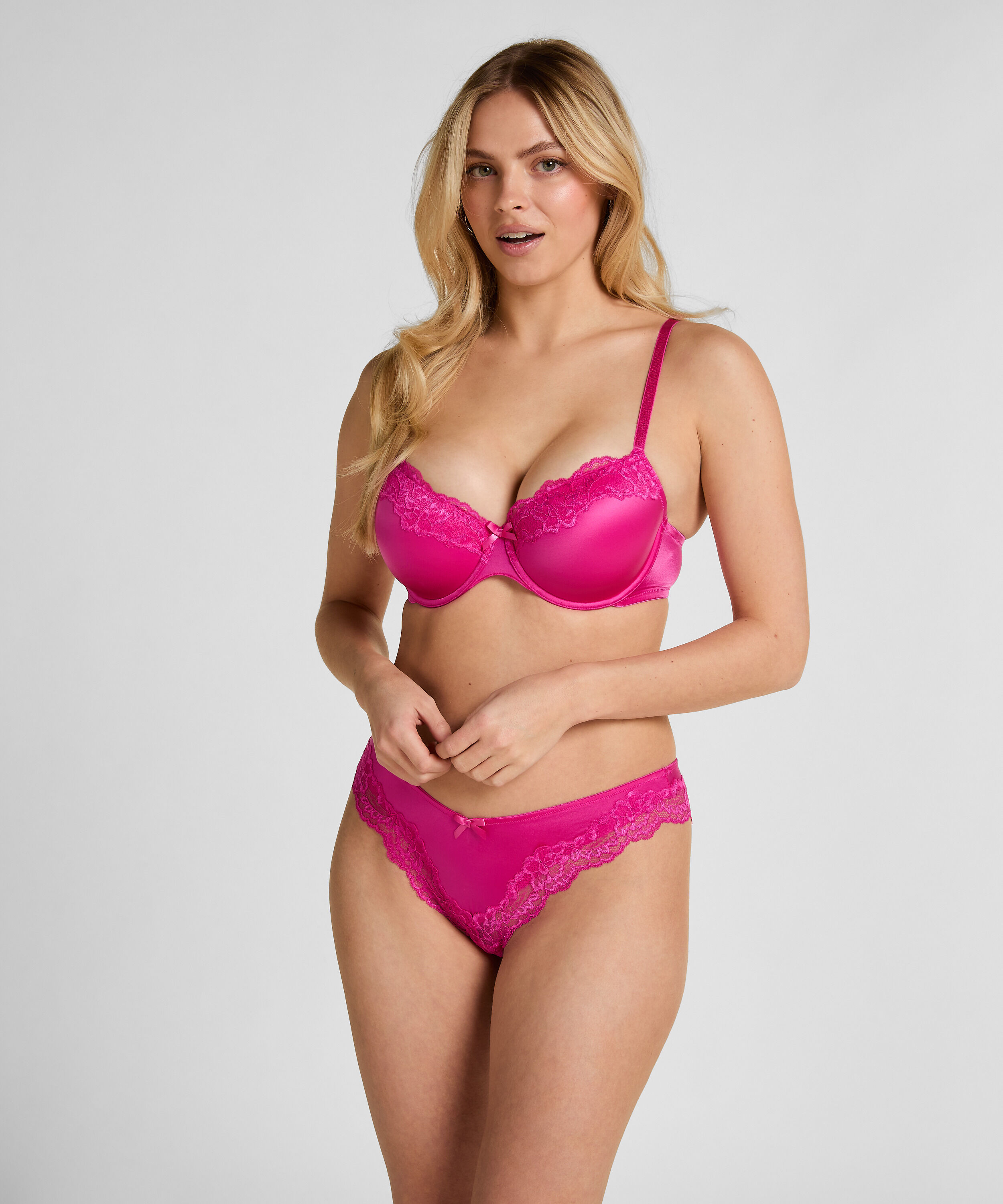 Brazilian Lace & Shine, Roze