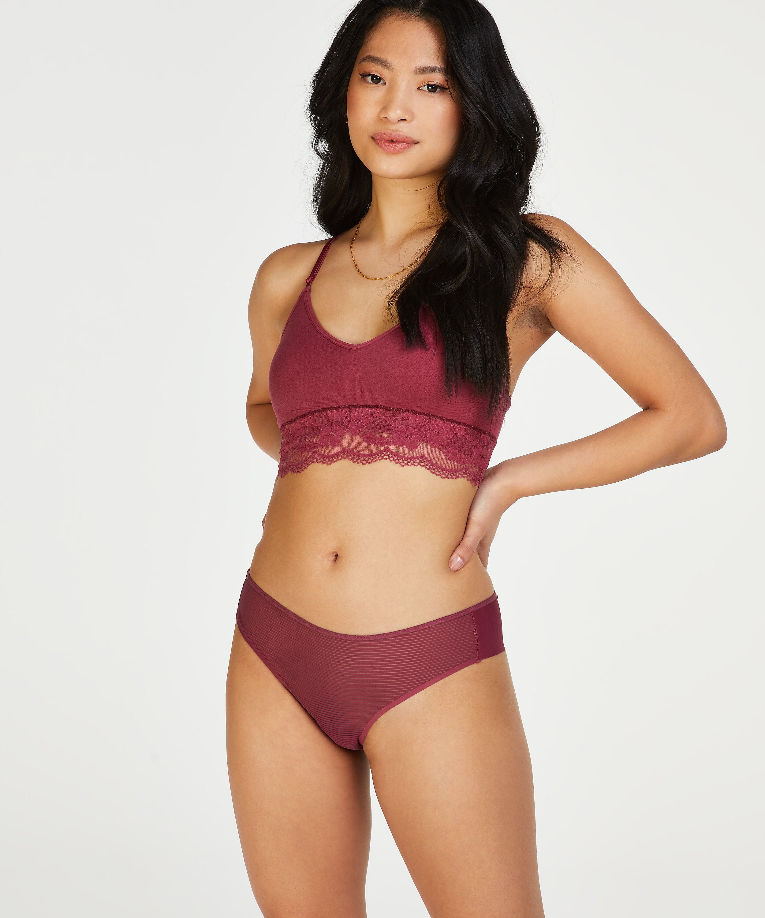 Invisible brazilian Stripe mesh, Rood