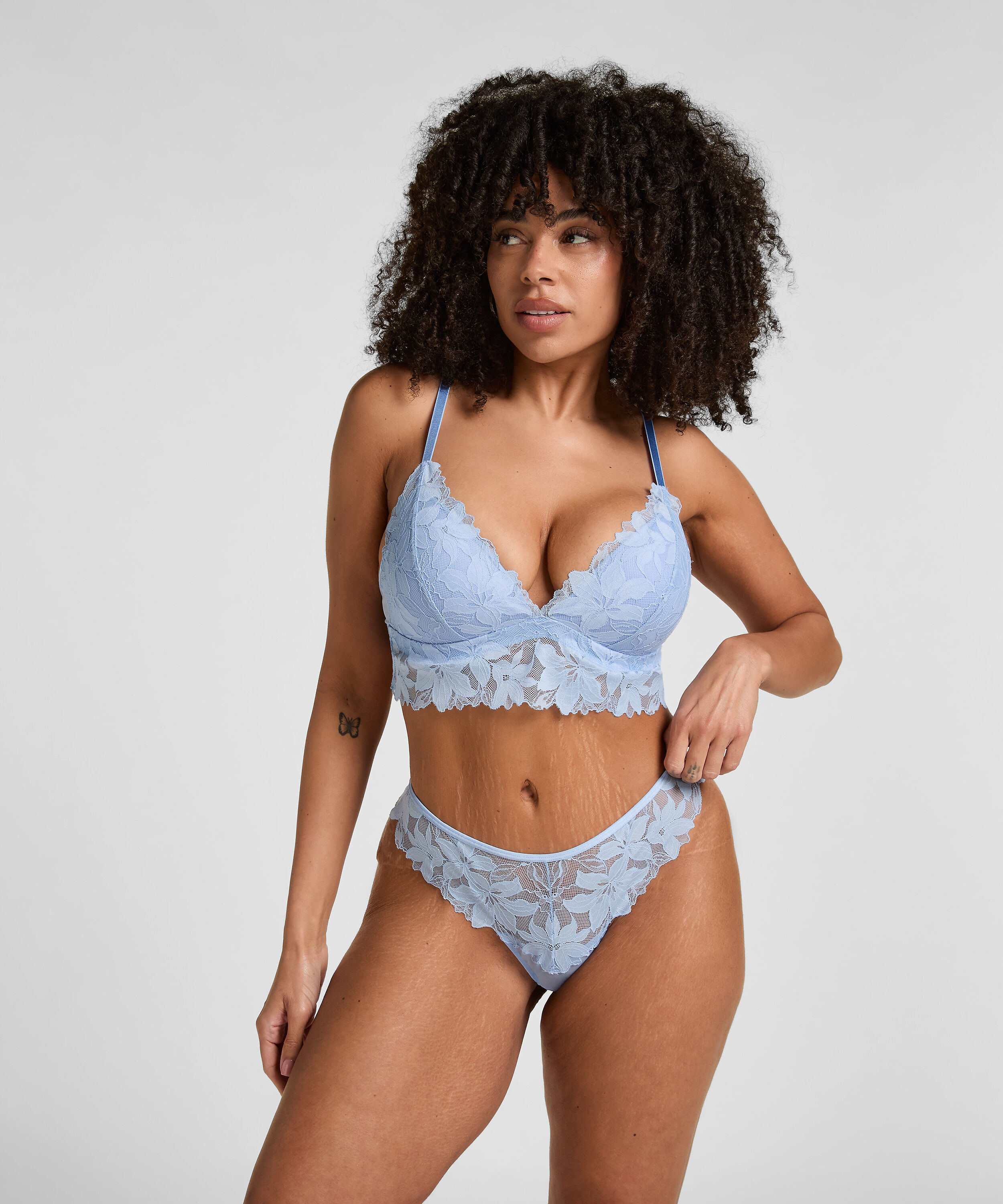 Cheekini Ingrid, Blauw Cheekini Ingrid, Blauw