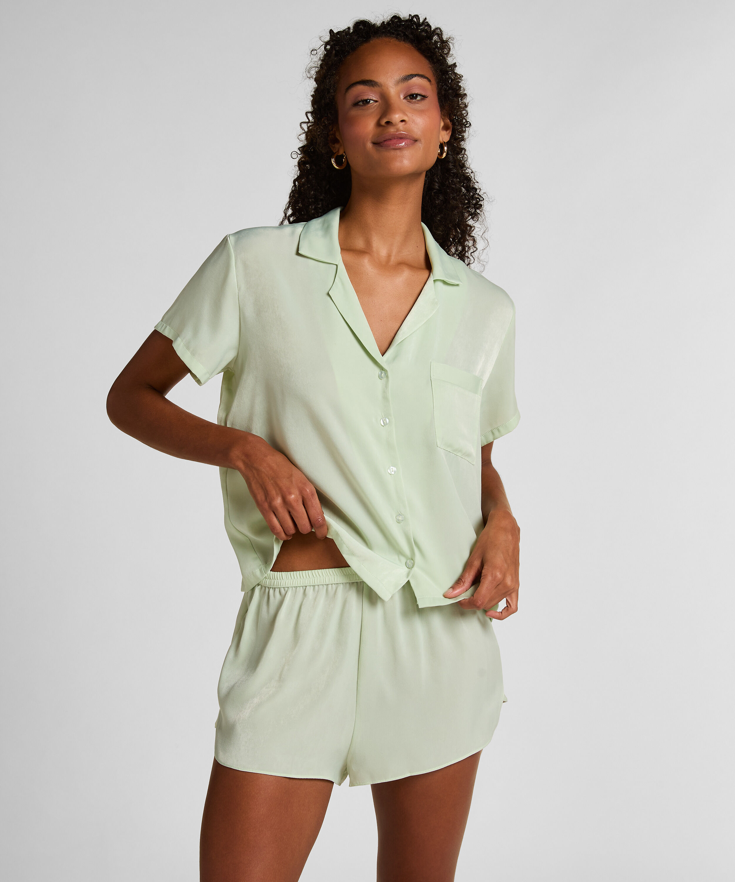 Minimal satijnen short, Groen
