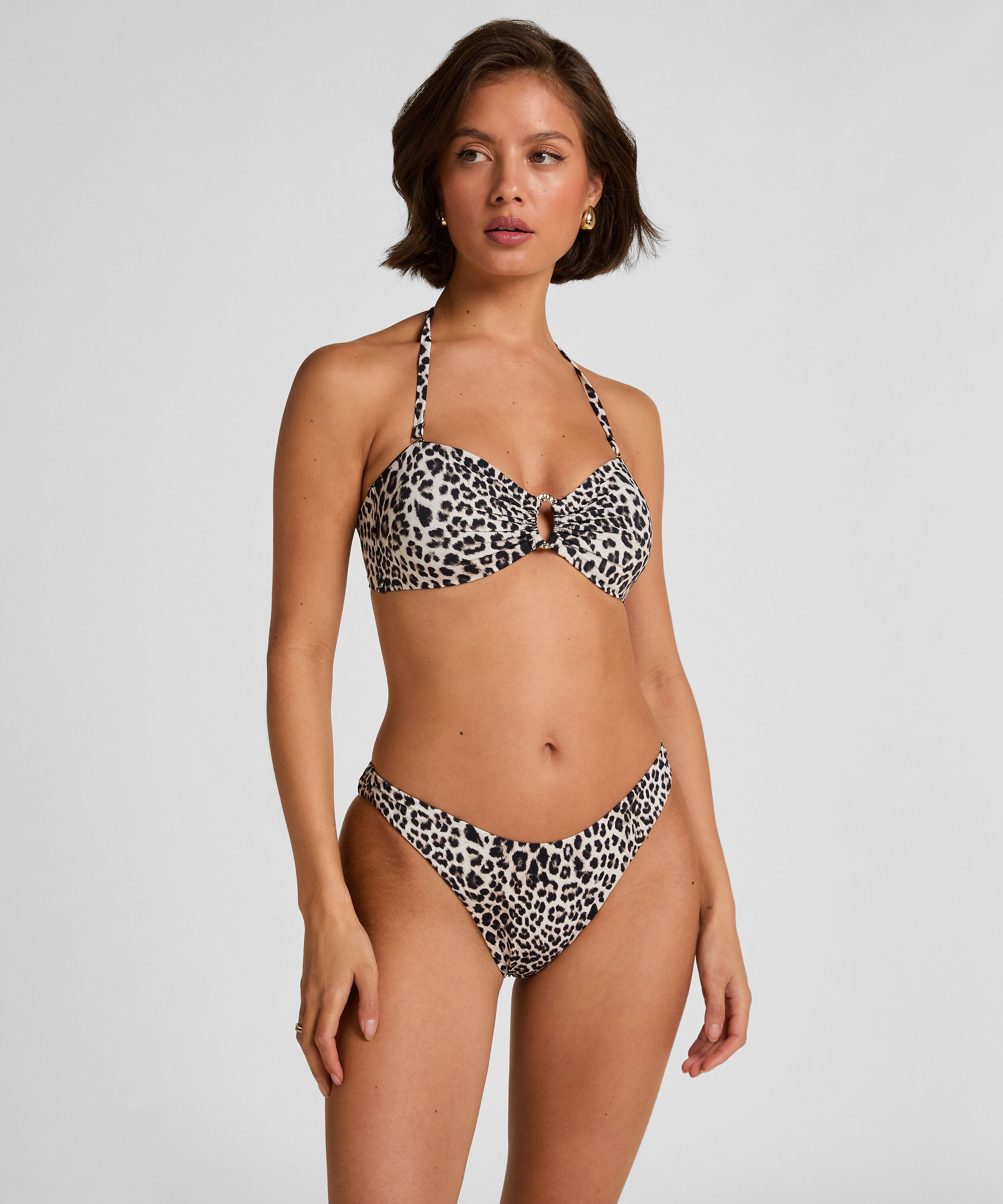 Hoog Uitgesneden Bikinibroekje Leopard, Zwart Hoog Uitgesneden Bikinibroekje Leopard, Zwart