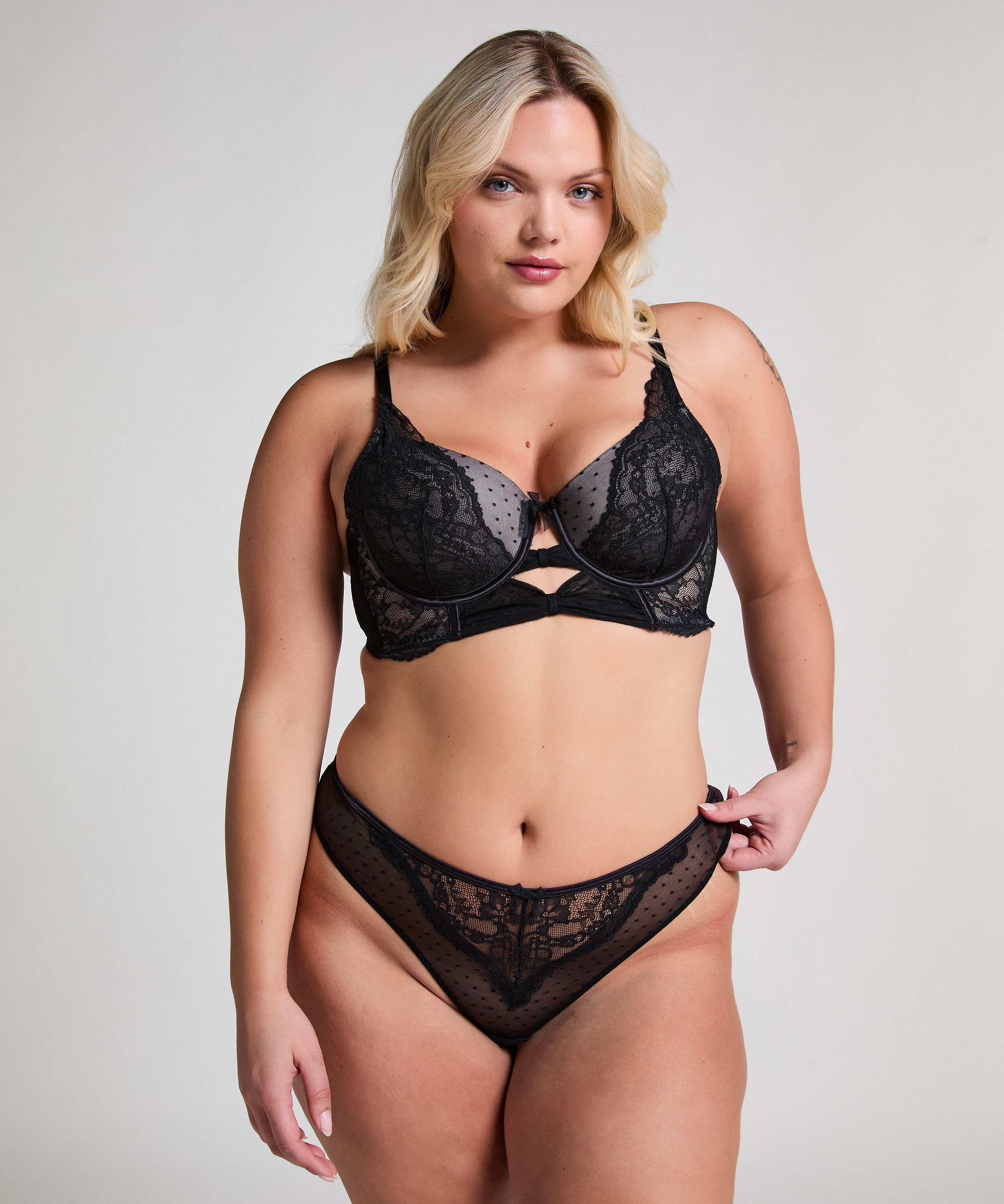 String Juliette, Zwart String Juliette, Zwart