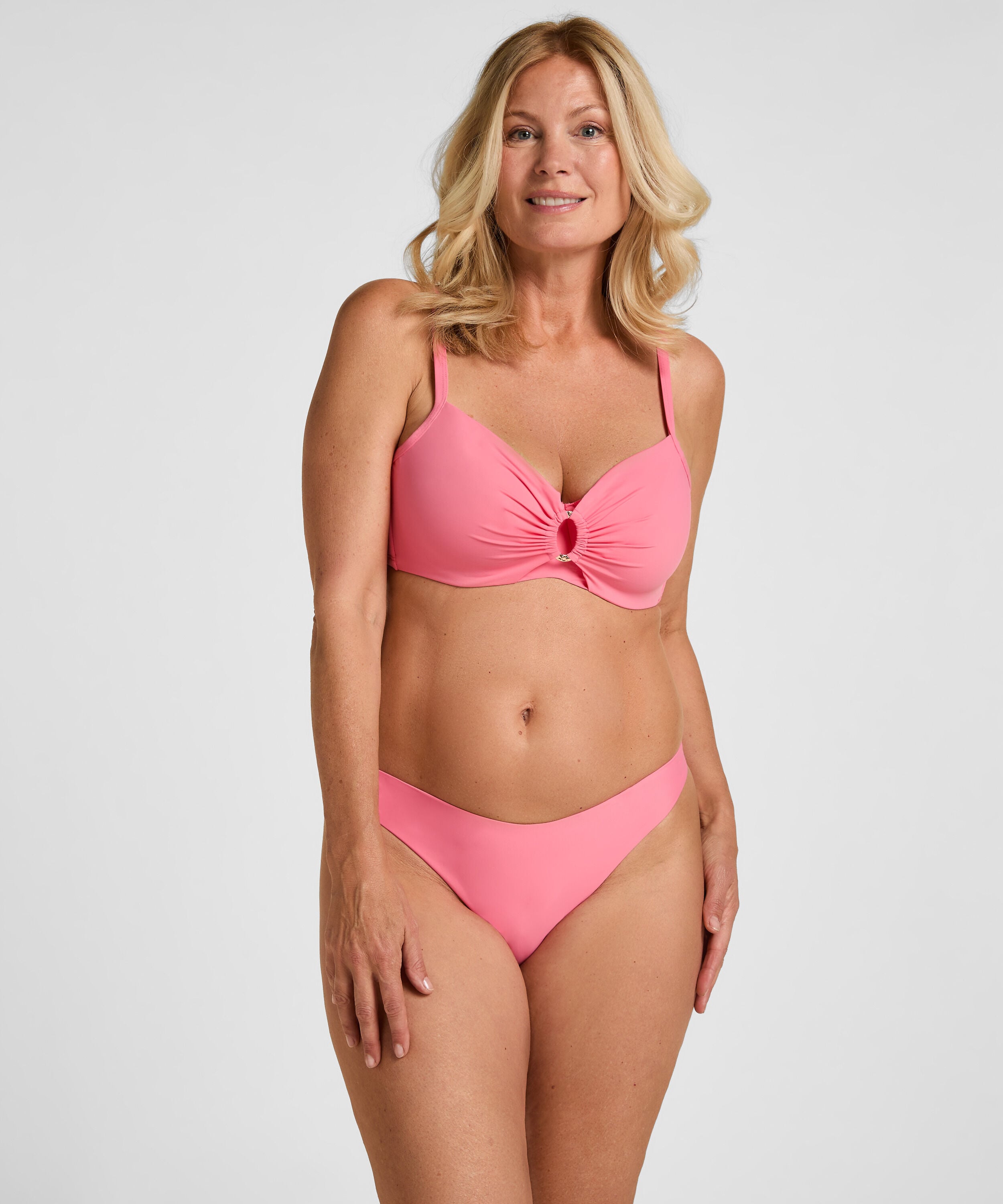 Hoog Uitgesneden Bikinibroekje Luxe, Roze Hoog Uitgesneden Bikinibroekje Luxe, Roze
