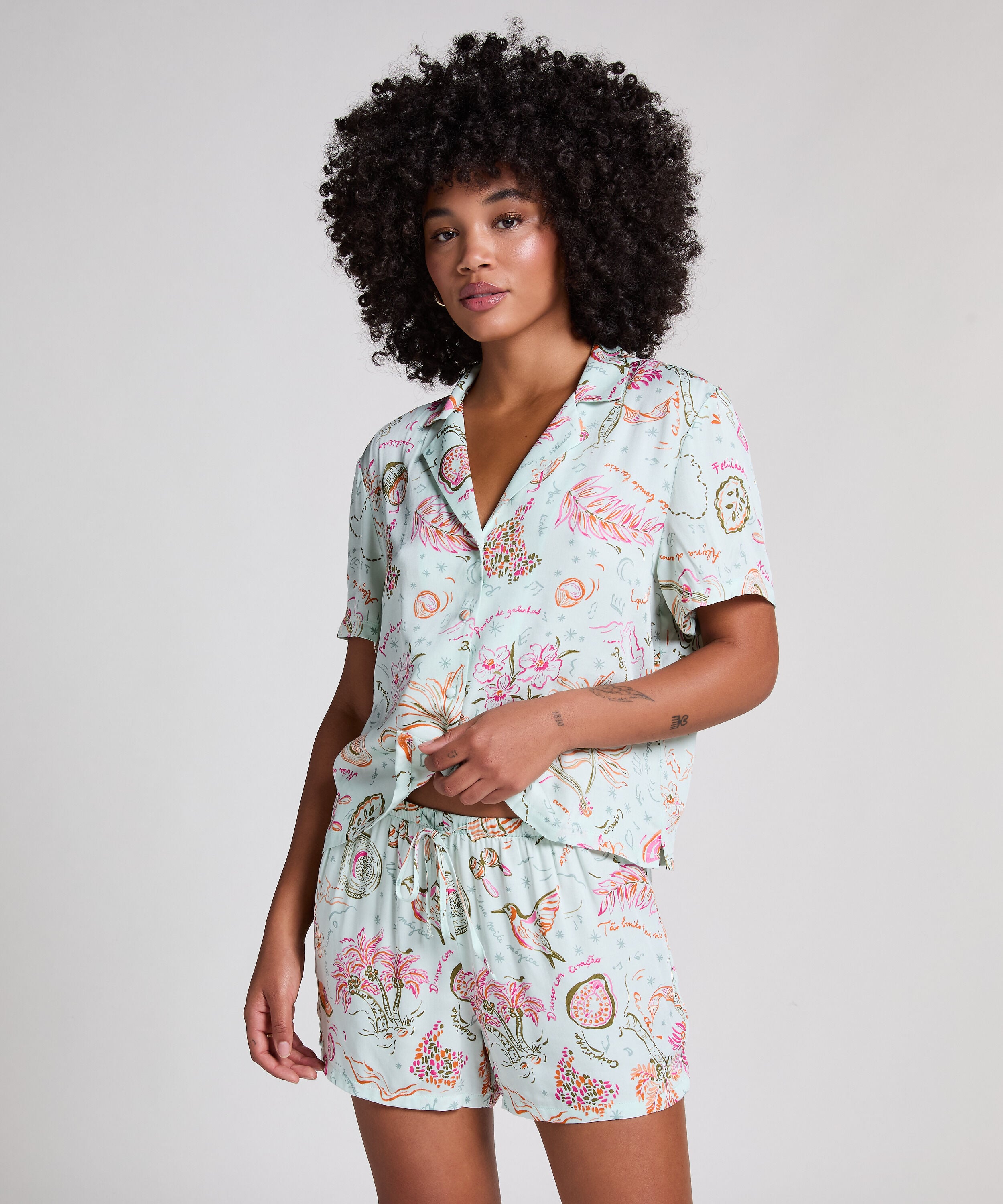 Short Satin, Groen Short Satin, Groen