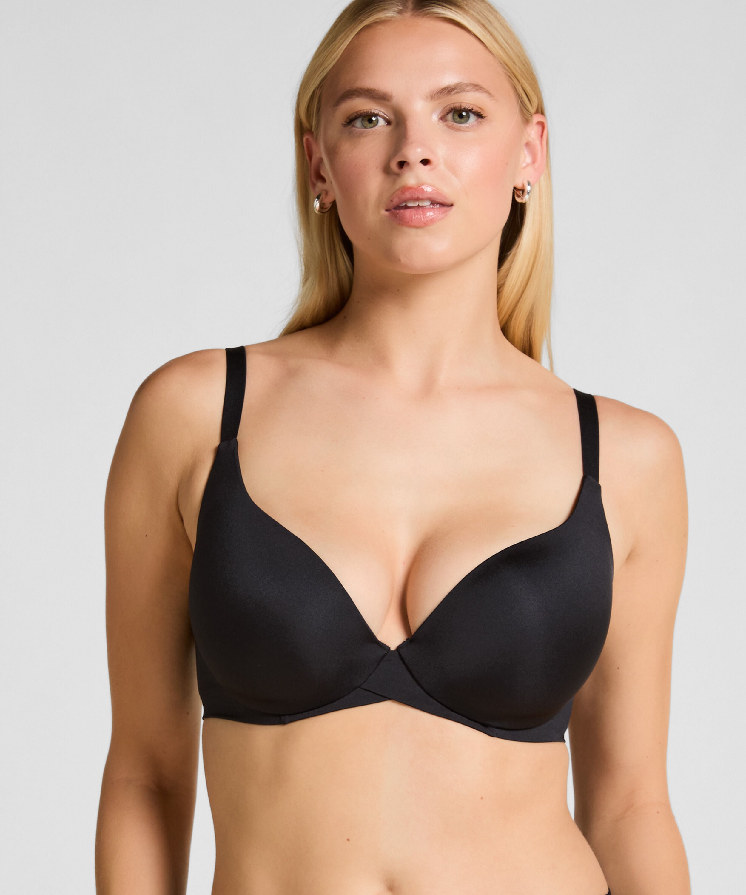 Voorgevormde beugel bh Smooth, Zwart