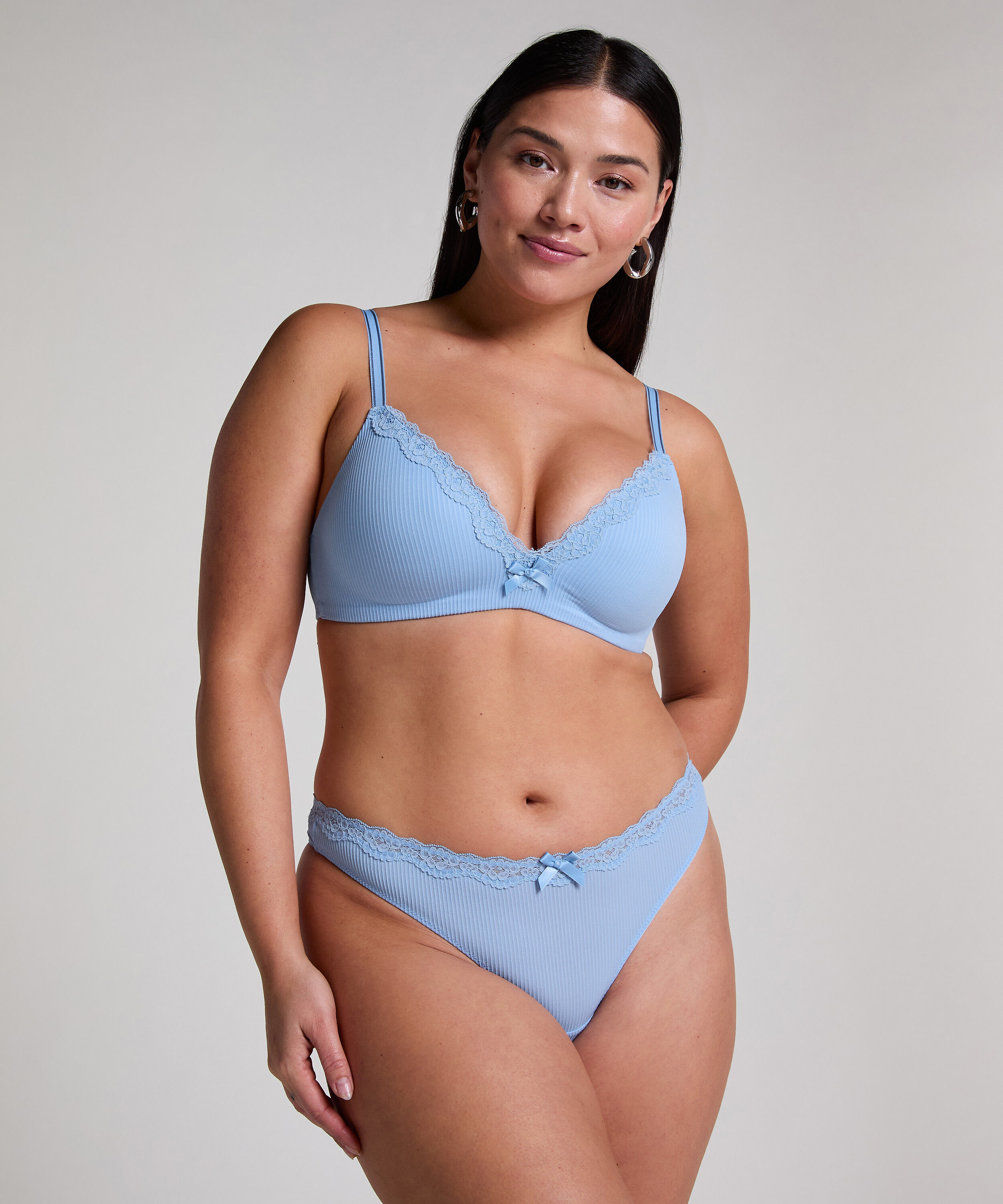 String Lola, Blauw