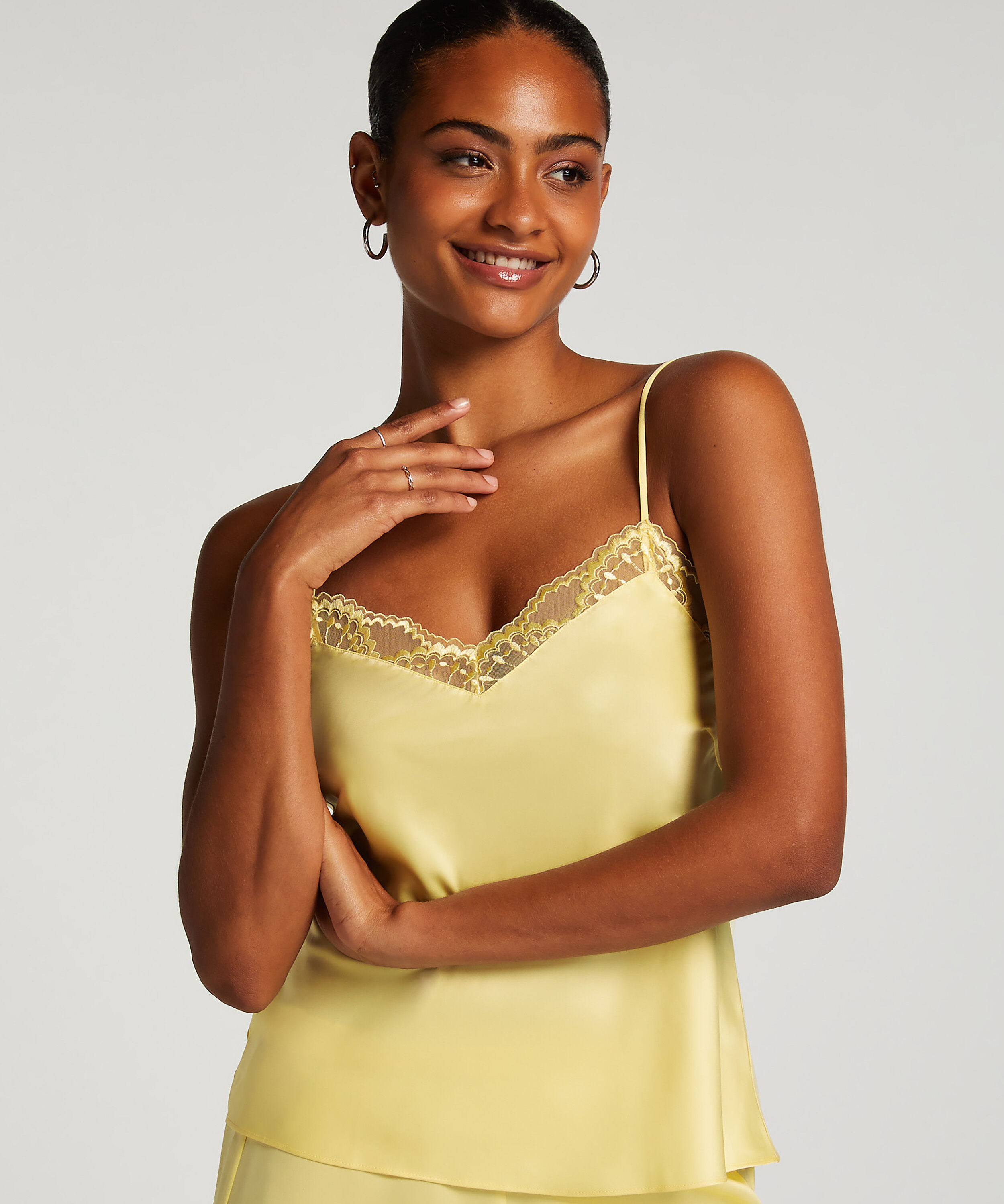 Cami top Satin Lace, Geel