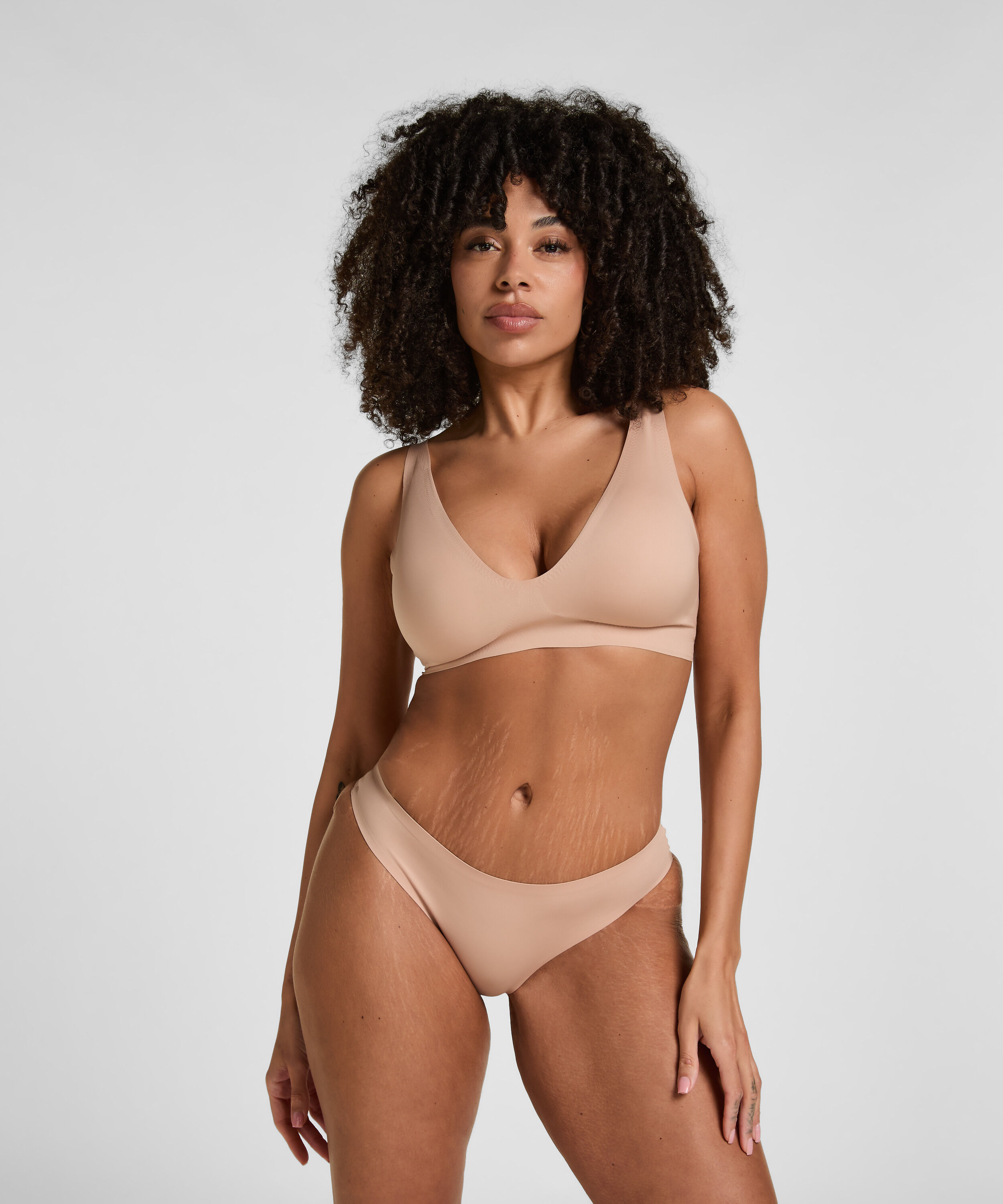Super Comfort Brazilian, Beige Super Comfort Brazilian, Beige