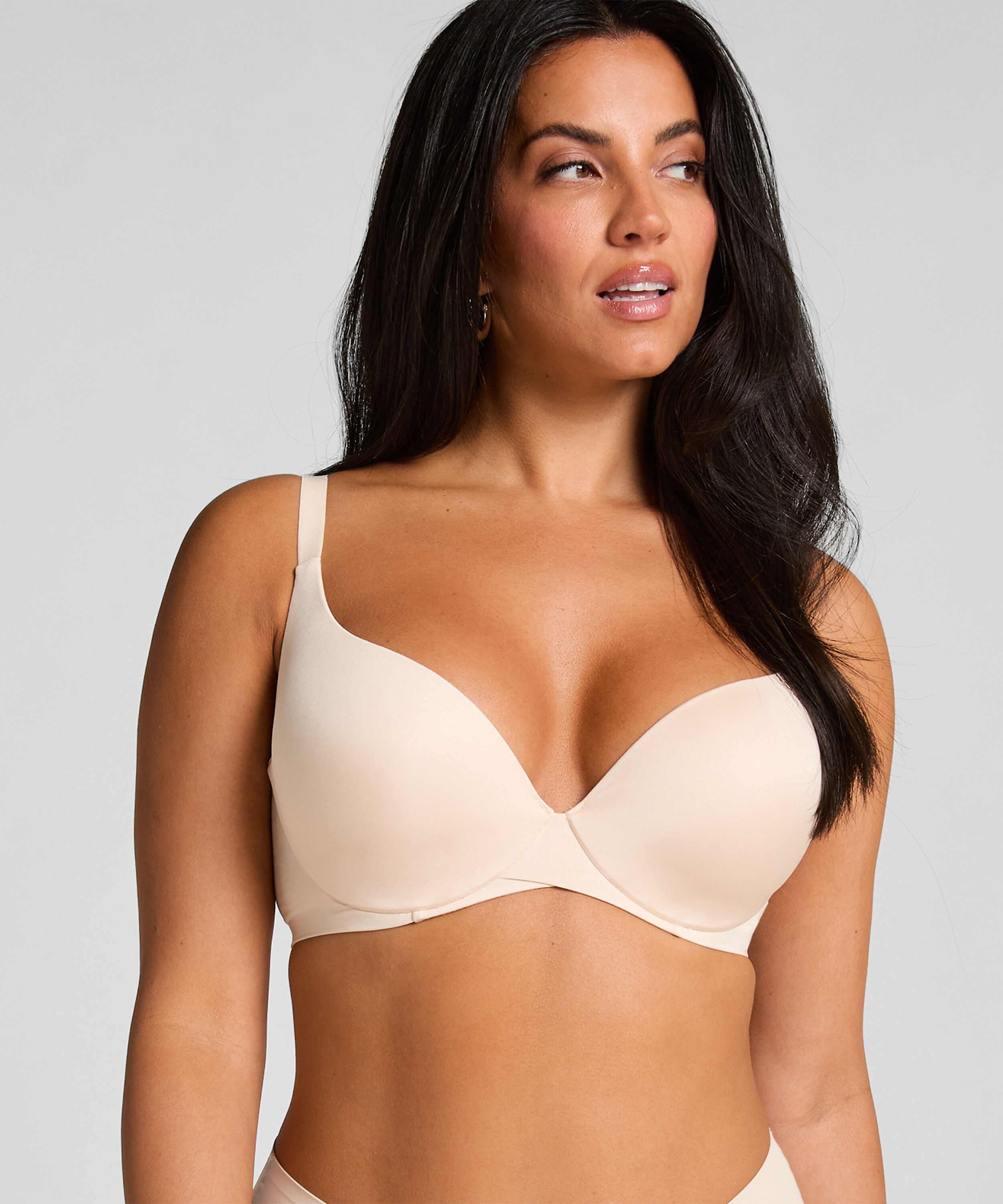 Voorgevormde beugel bh Smooth, Beige Voorgevormde beugel bh Smooth, Beige