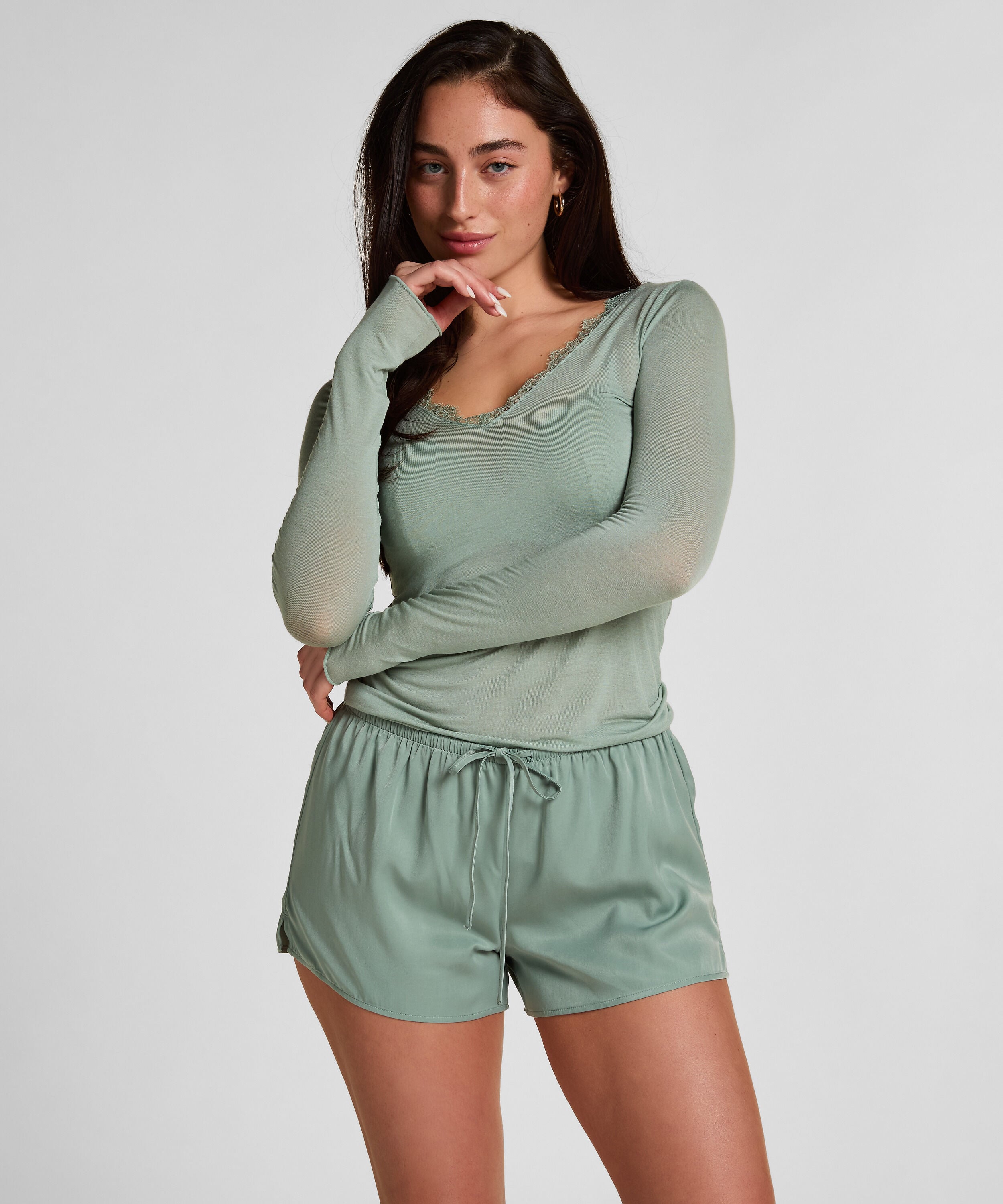 Satin Shorts Ayla, Groen Satin Shorts Ayla, Groen