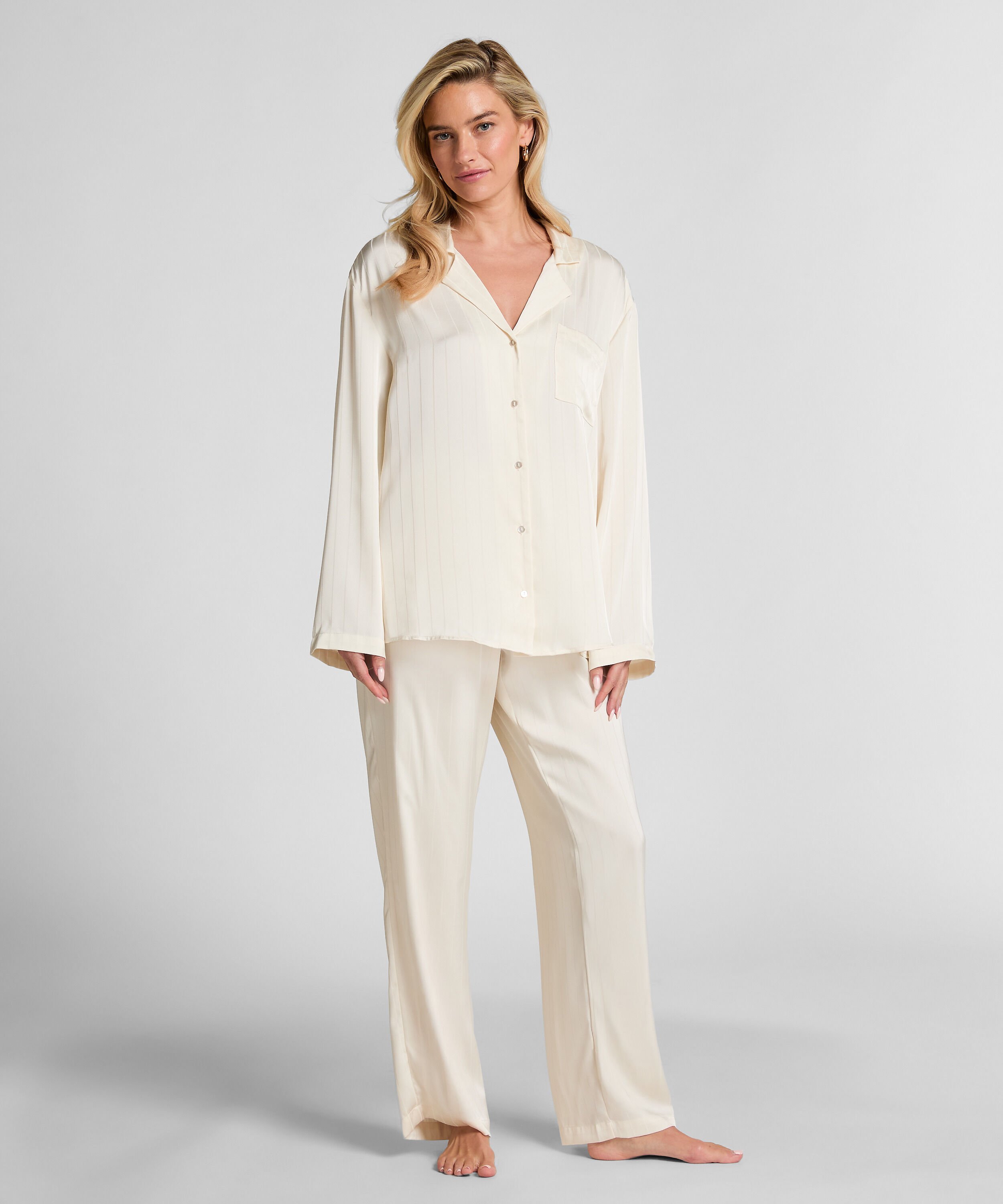 Satijnen broek met krijtstreep, Wit