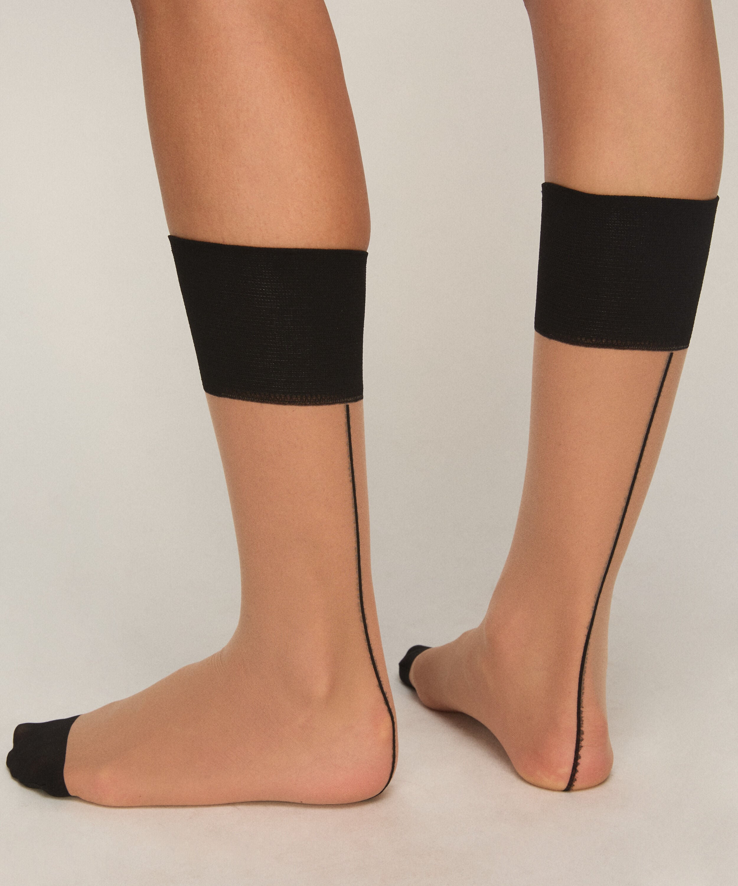 Sheer Sokken Back Seam
