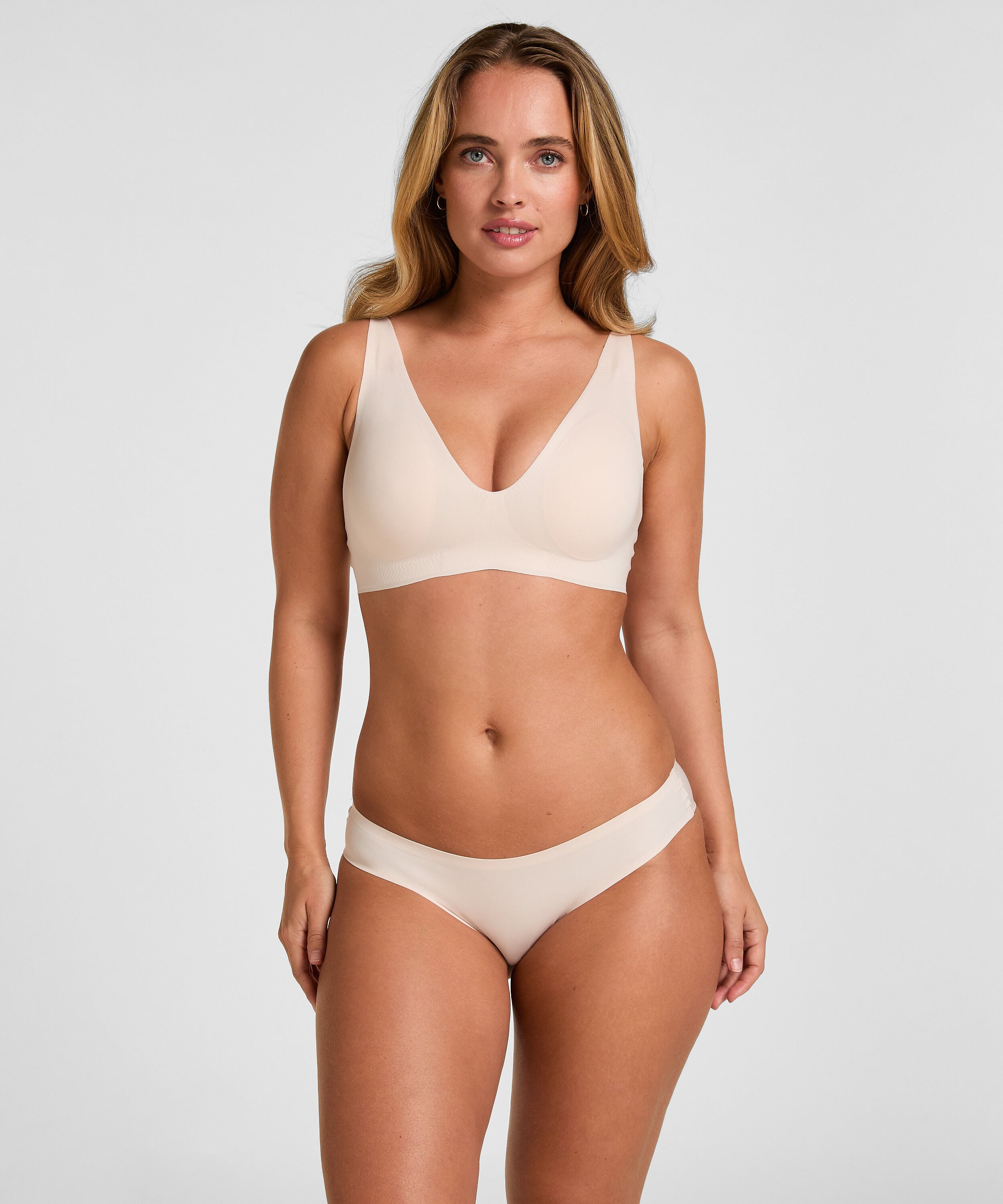 Super Comfort Brazilian, Beige Super Comfort Brazilian, Beige