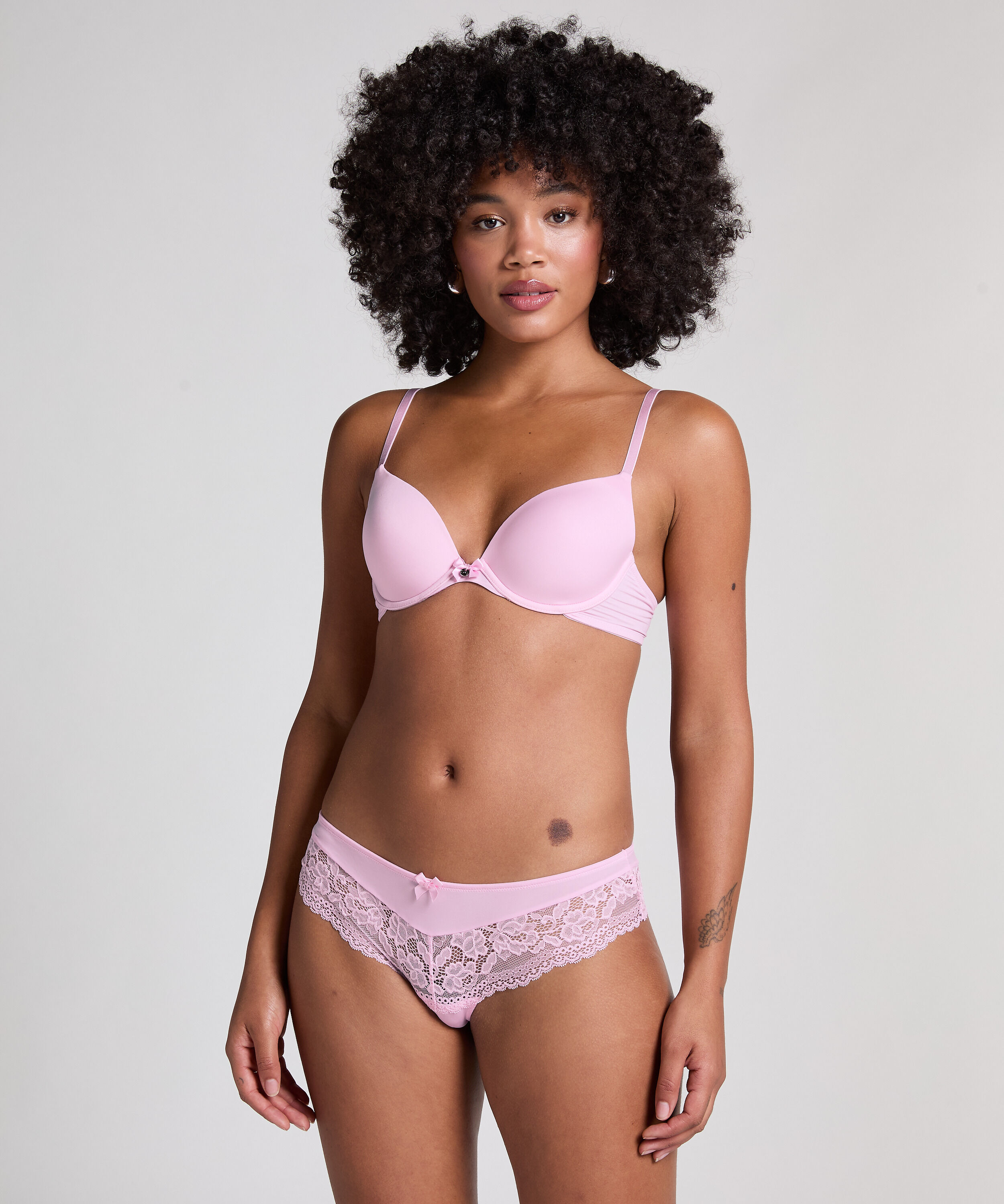 Brazilian short Valencia, Roze