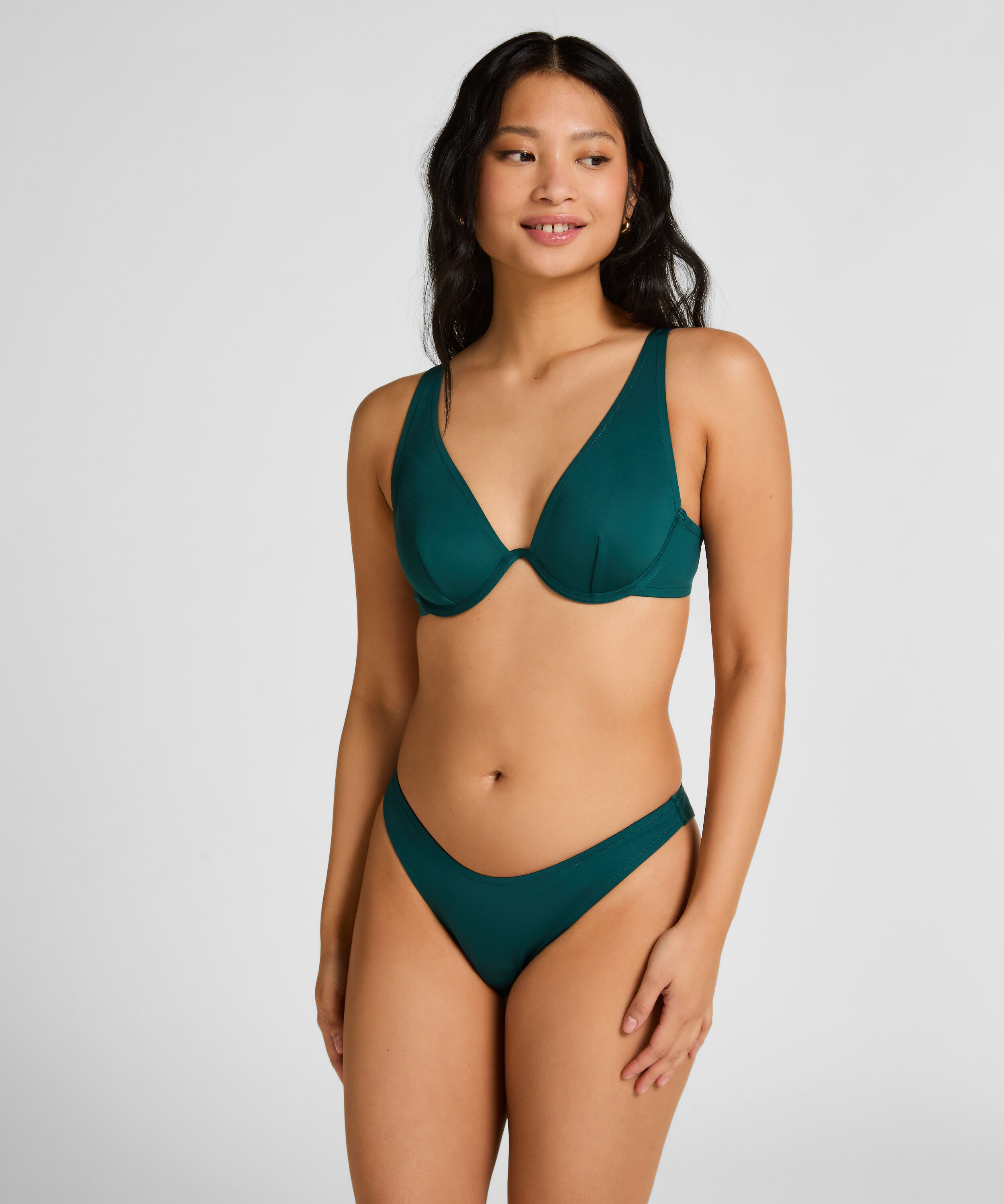 Hoog uitgesneden neopreen bikinibroekje