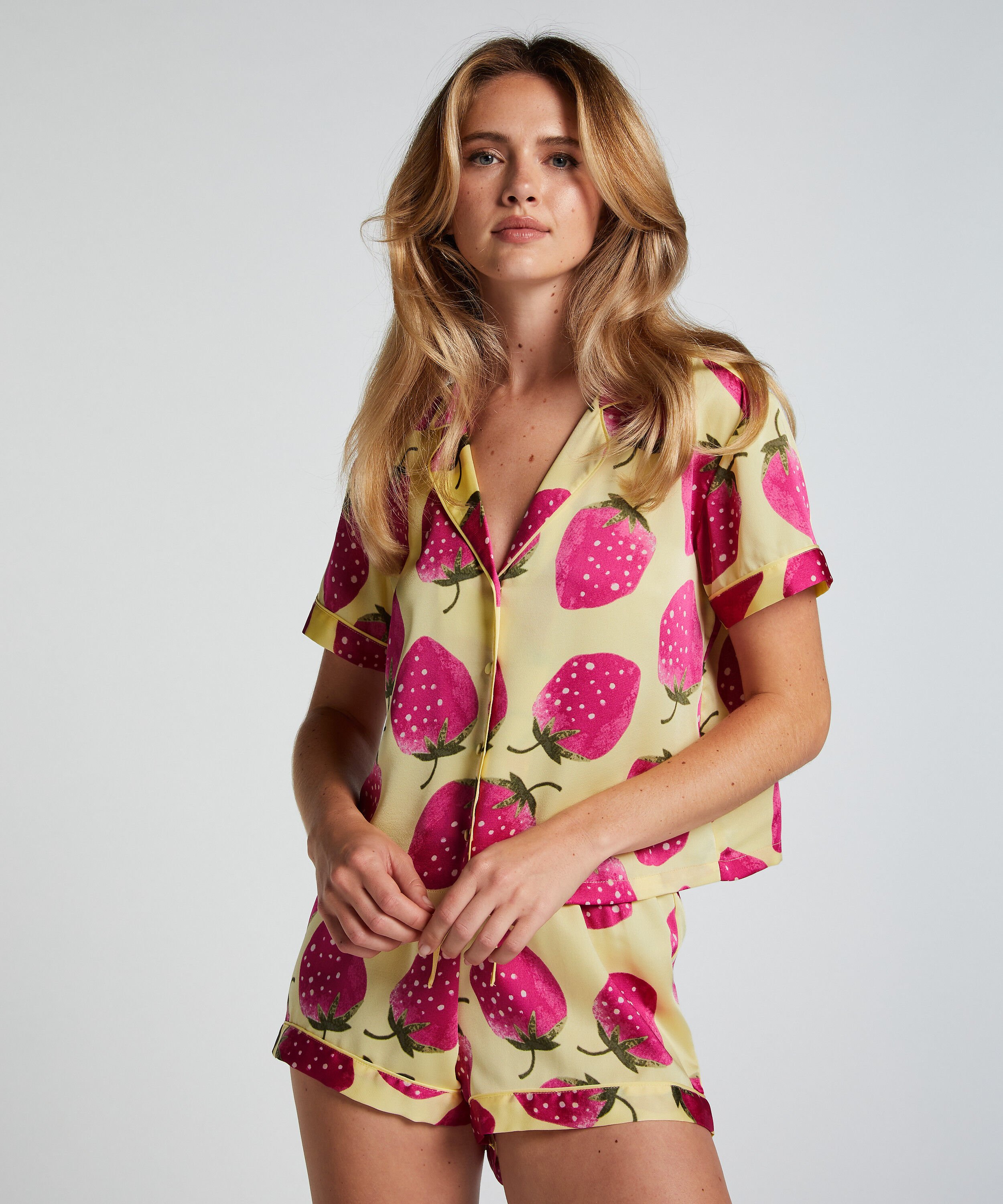 Pyjama short Satin, Geel