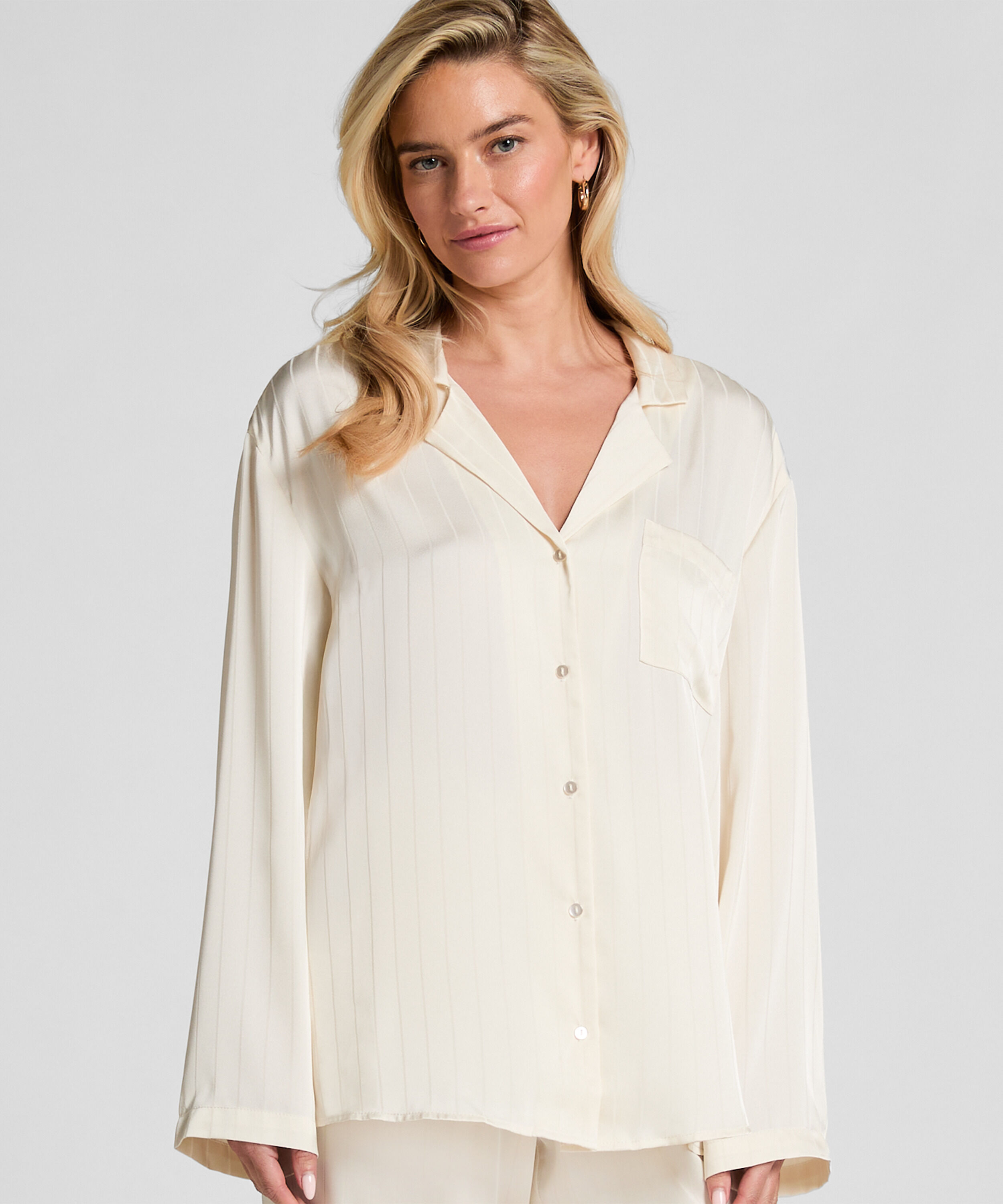 Satijnen jasje met krijtstrepen