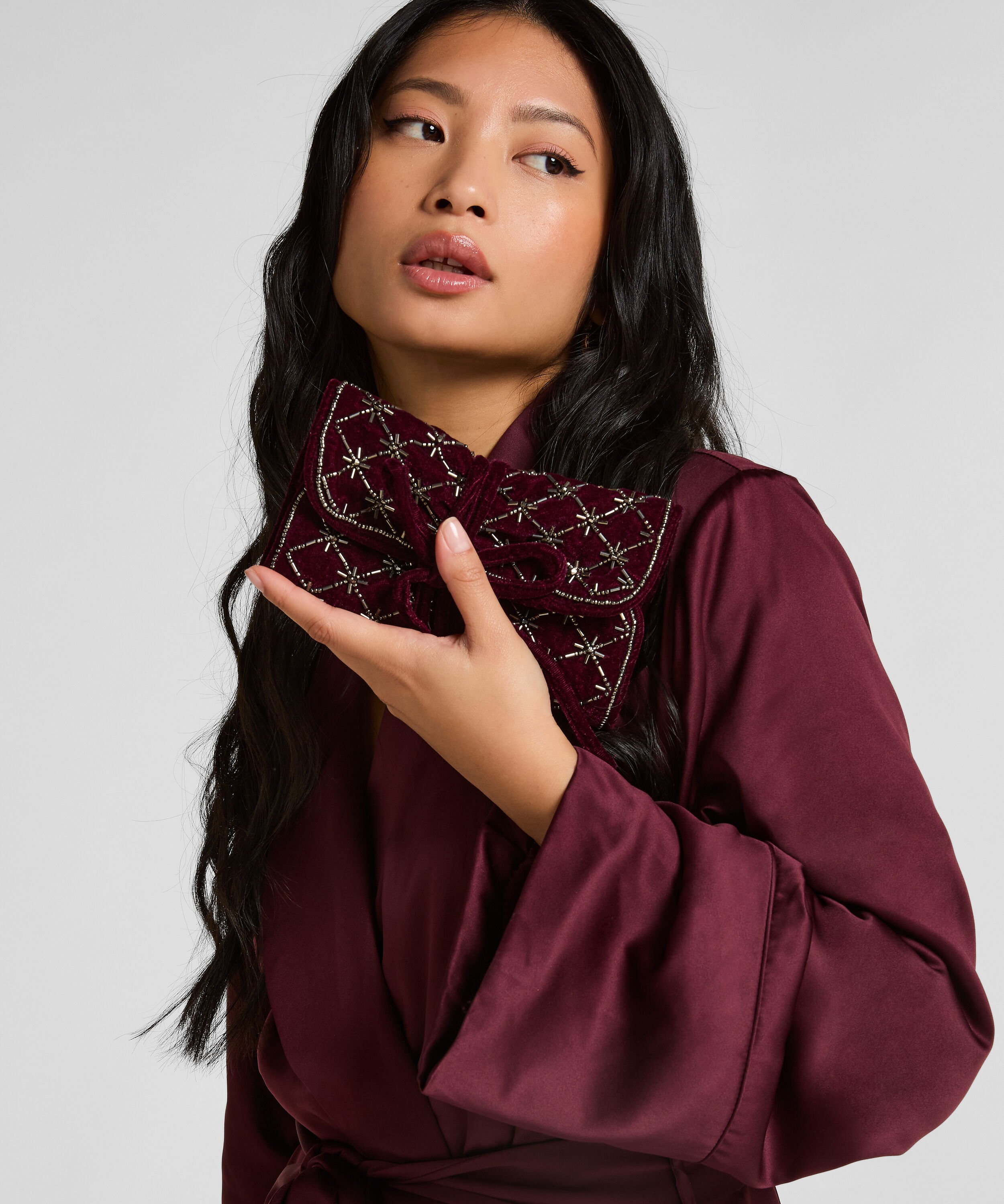 Sieradenetui met kraaltjes, Paars Sieradenetui met kraaltjes, Paars