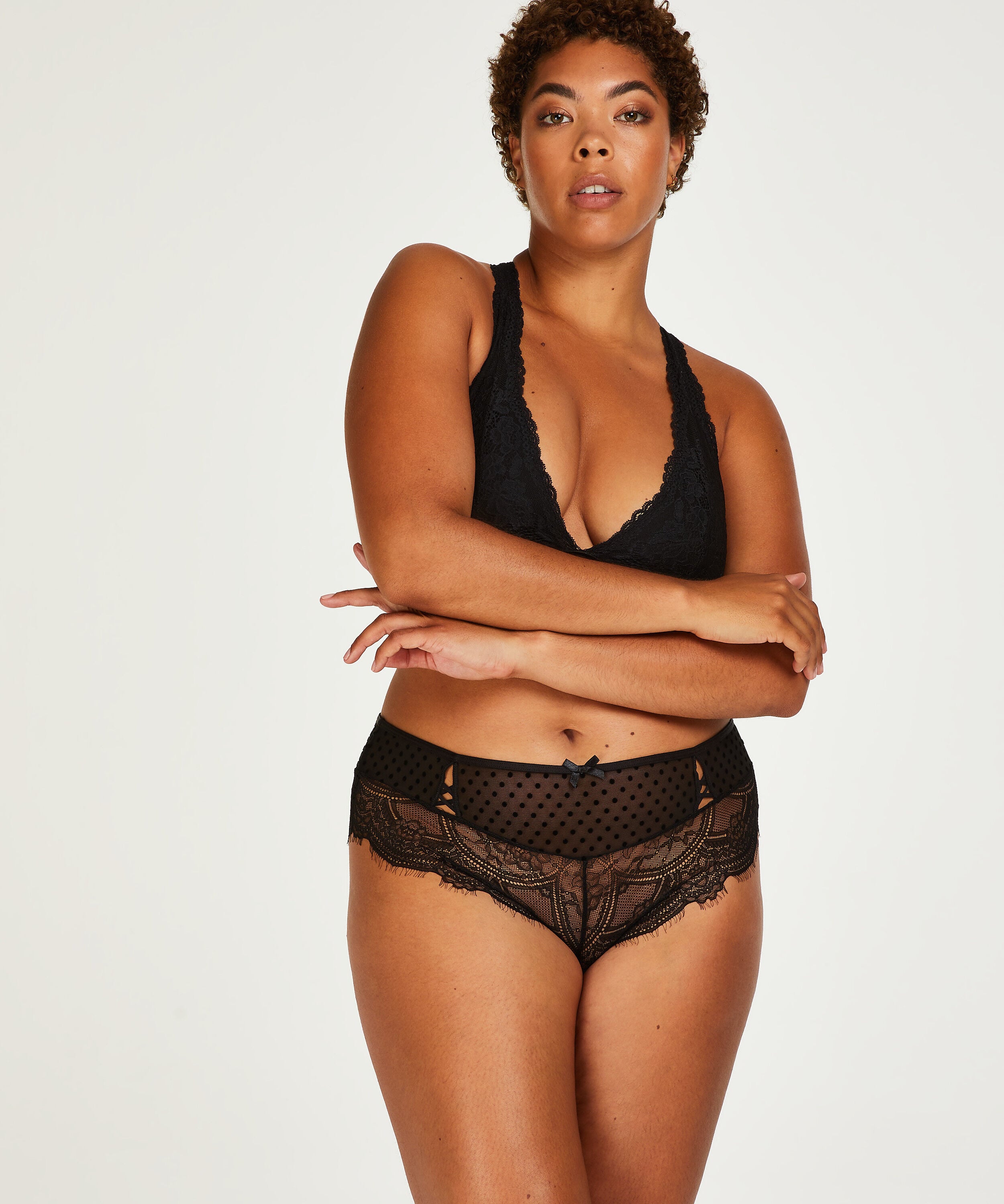 Brazilian Aylin Curvy, Zwart