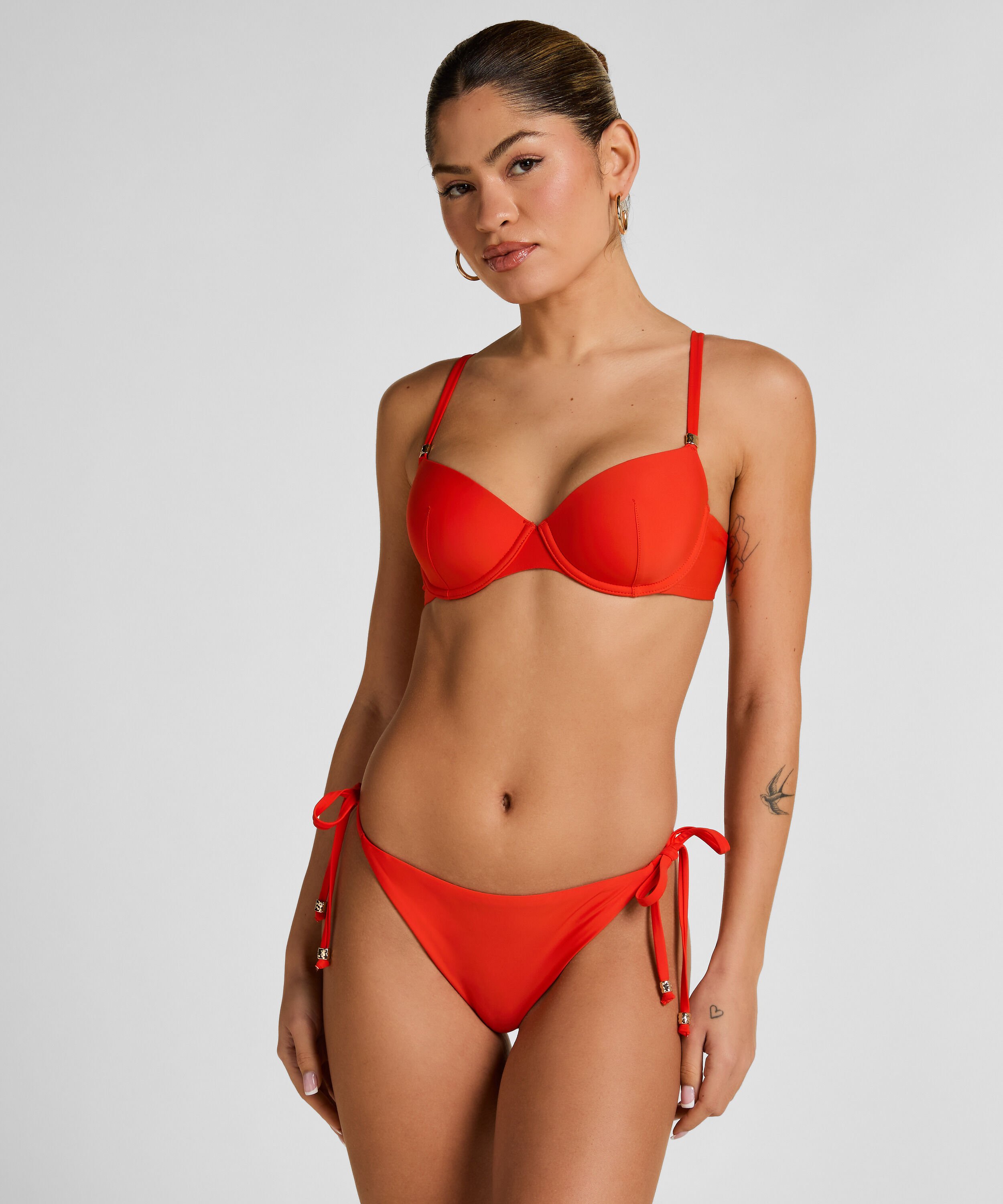 Luxe bikinibroekje, Rood