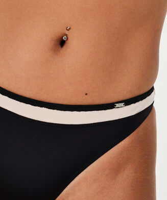 String Leslie, Zwart