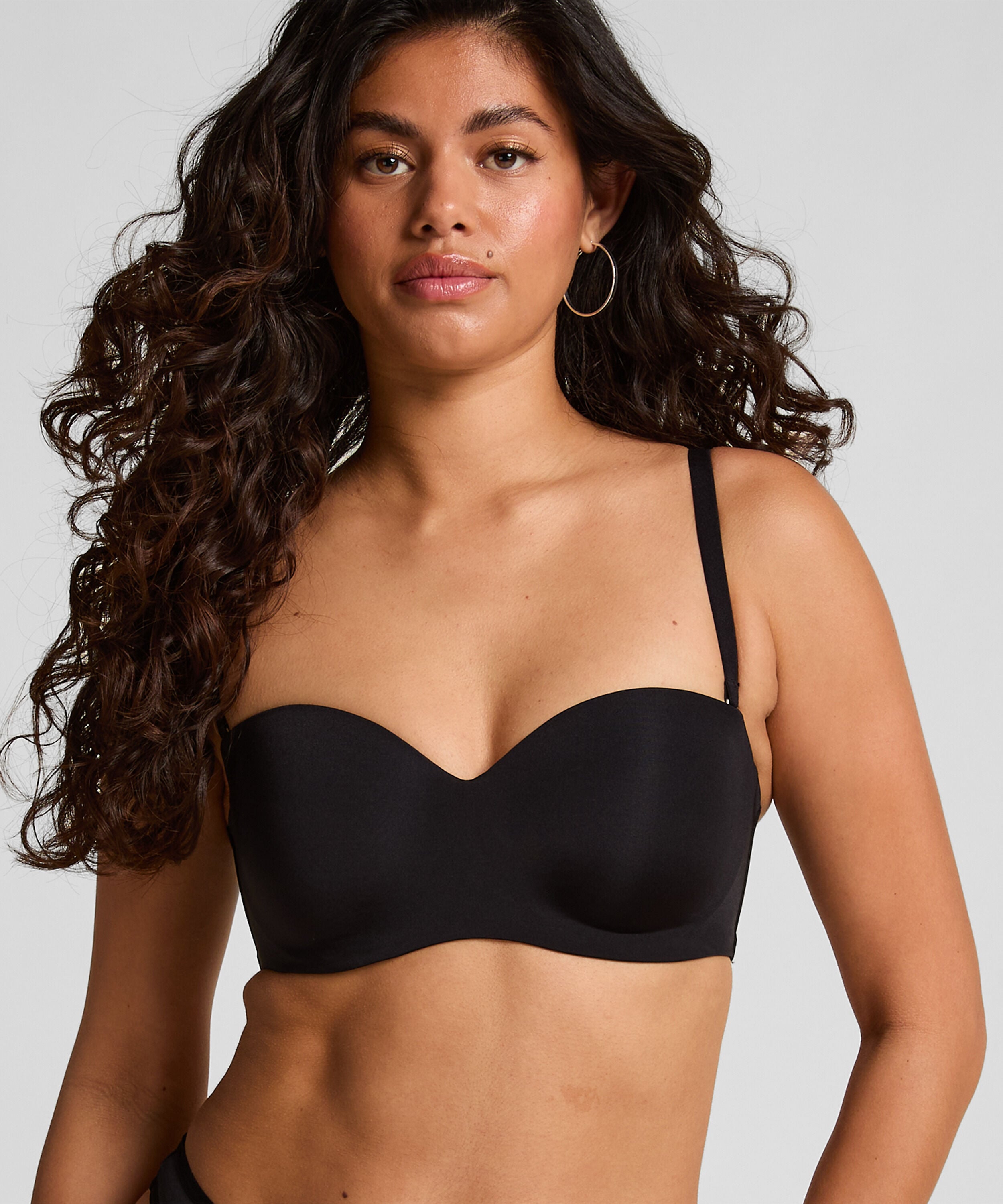 Voorgevormde strapless push-up beugel-bh Smooth, Zwart Voorgevormde strapless push-up beugel-bh Smooth, Zwart