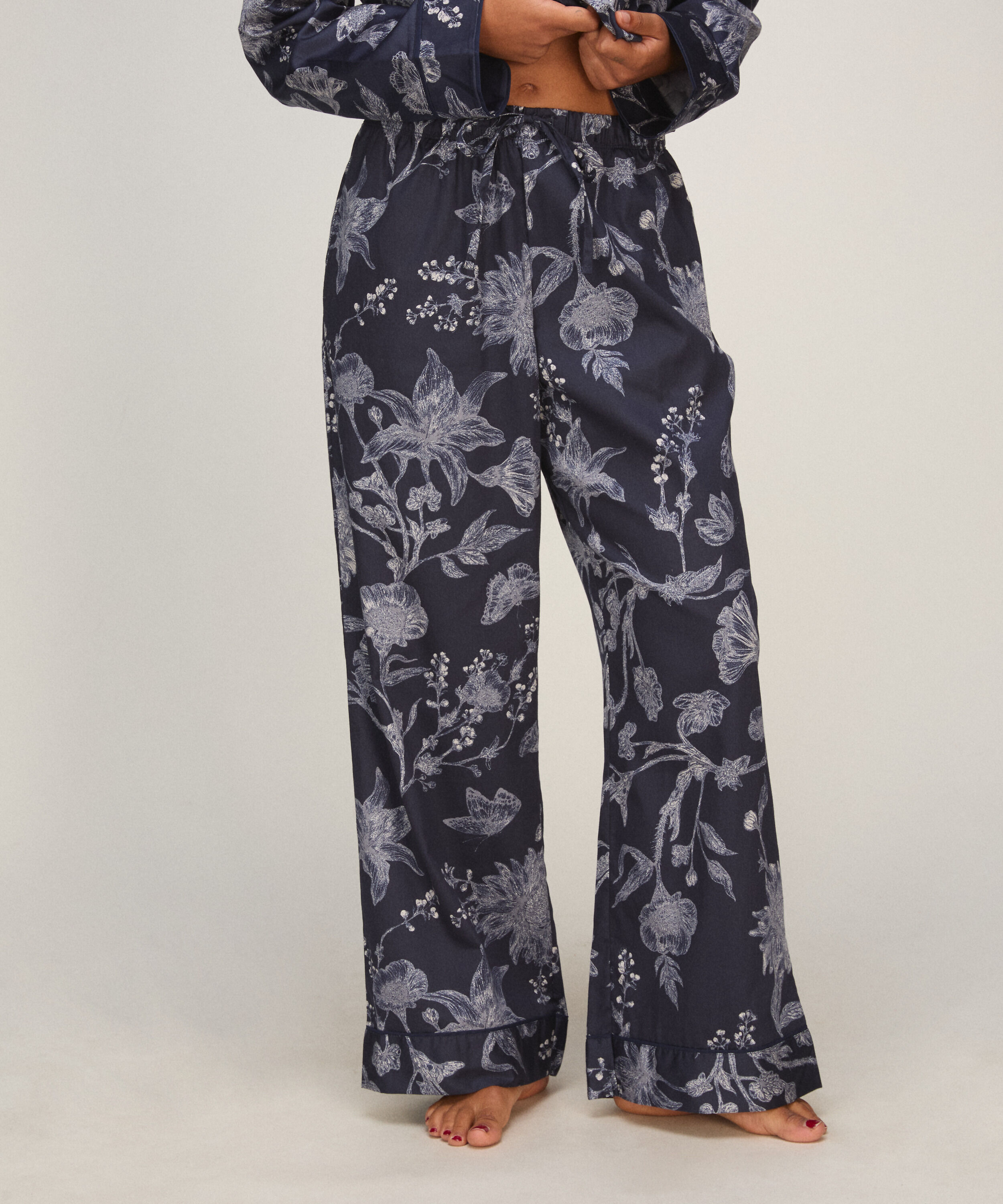 Satijnen Broek, Blauw Satijnen Broek, Blauw