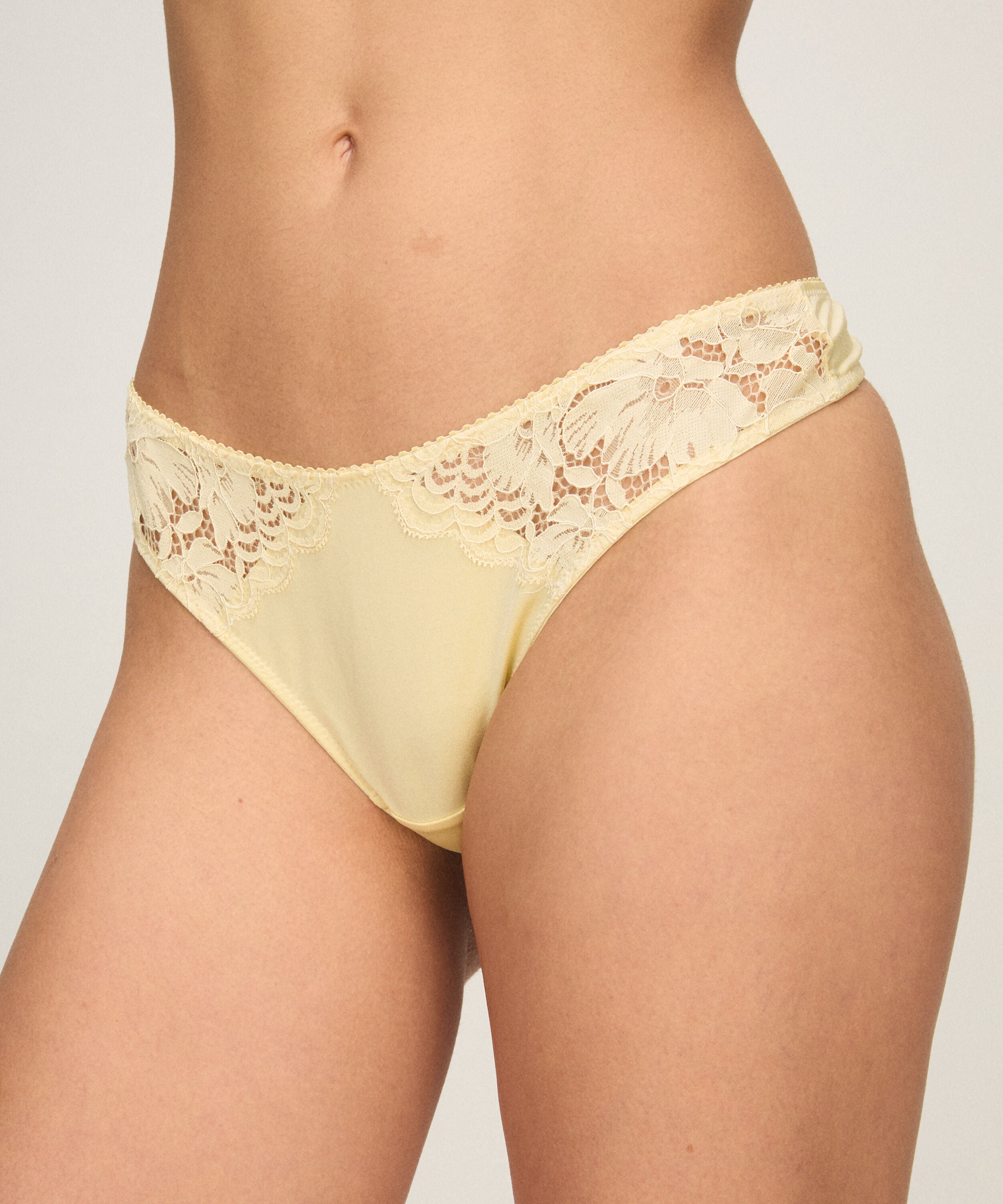 String Andrea, Geel