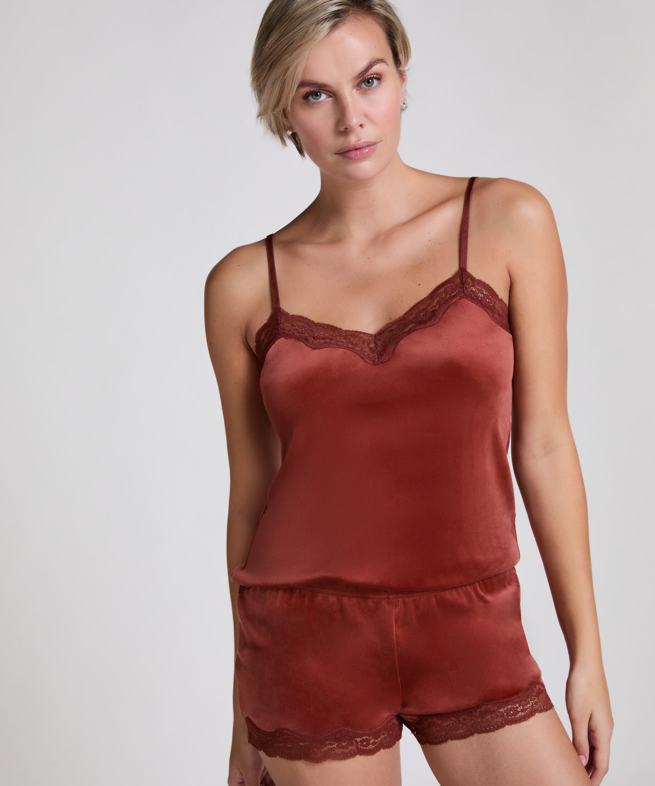 Cami top Velours Lace, Bruin