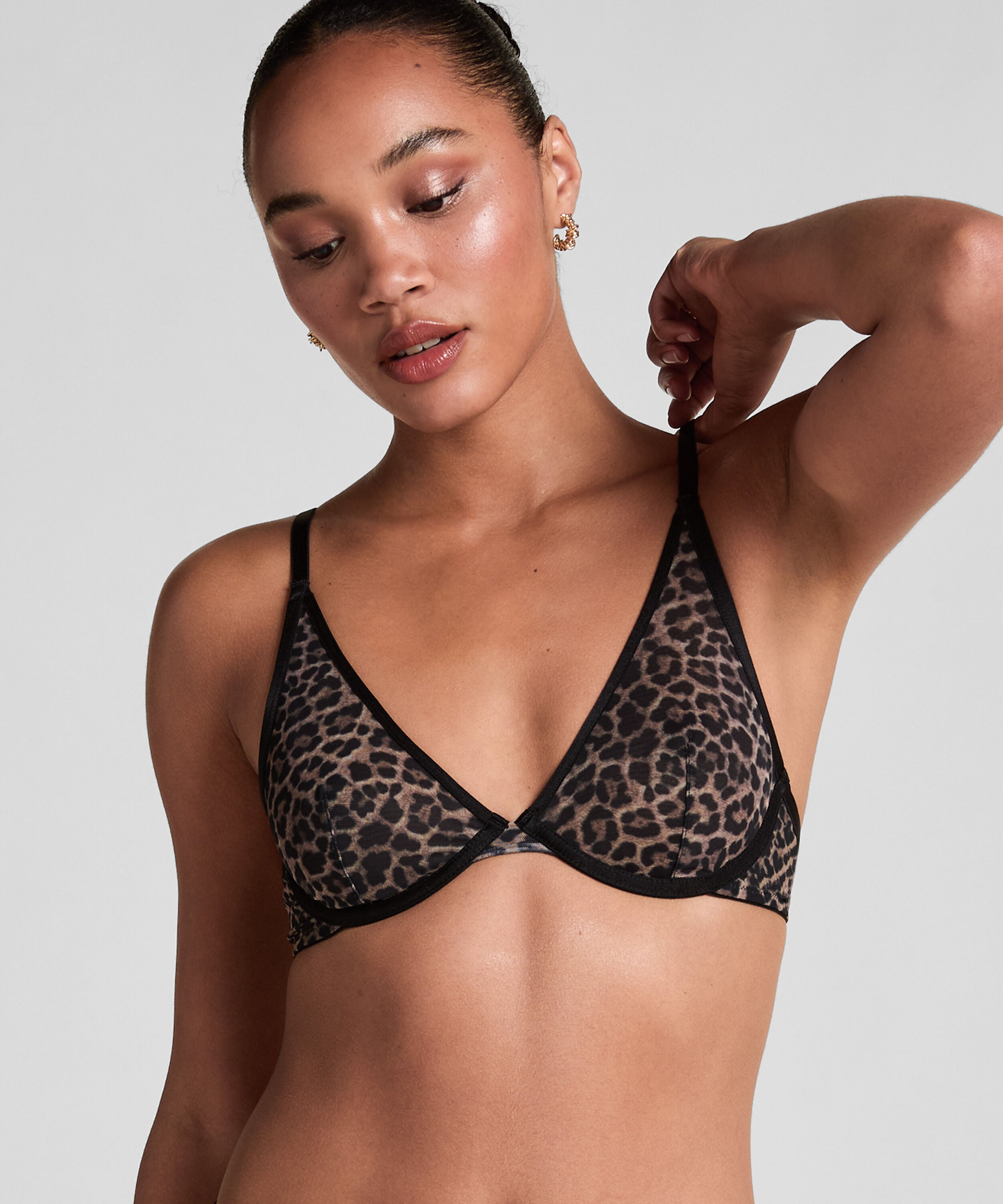 Niet-voorgevormde beugel bh Tara Leopard, Zwart
