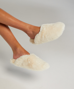 Teddy slippers, Wit