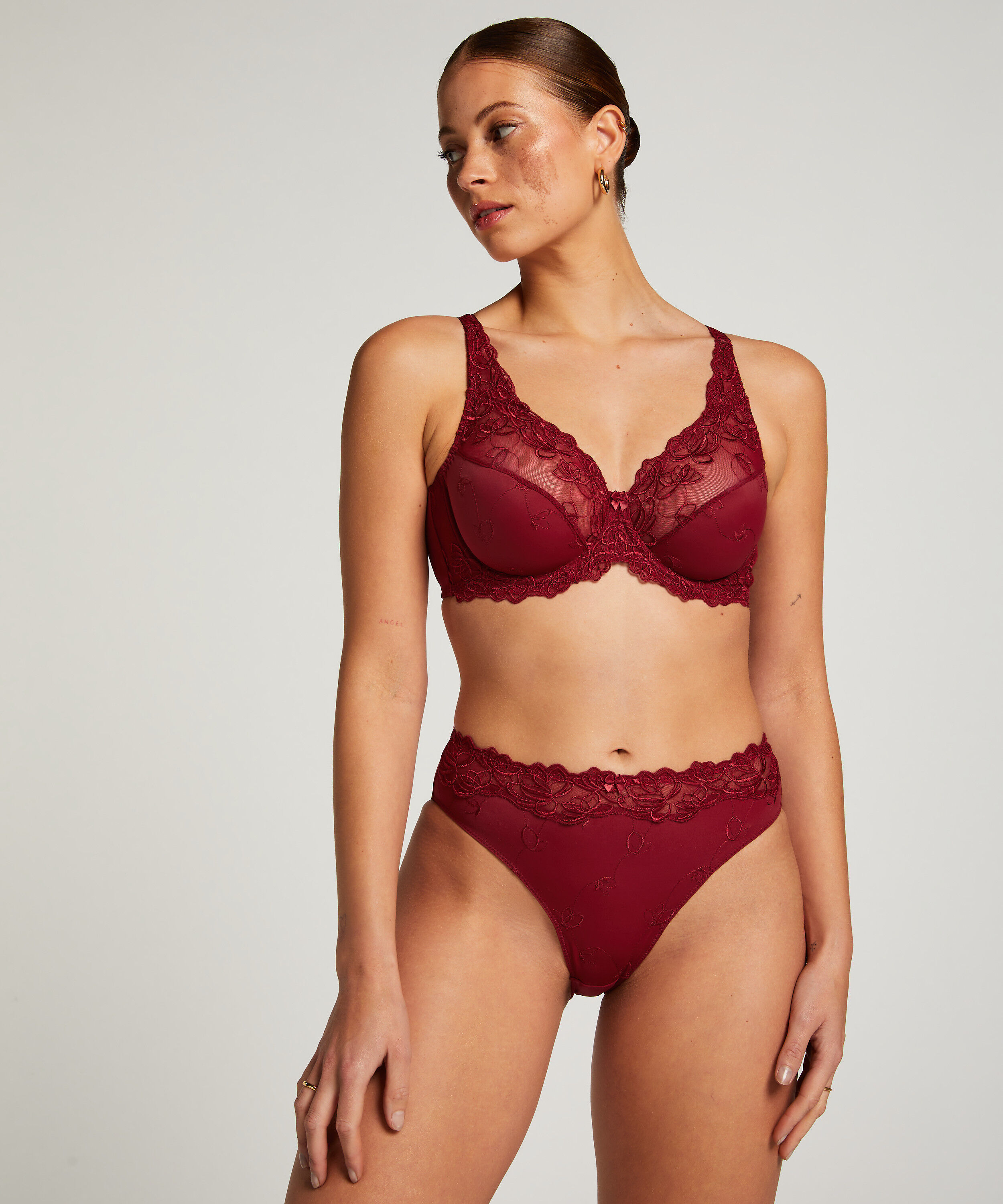 Hoge slip Diva, Rood