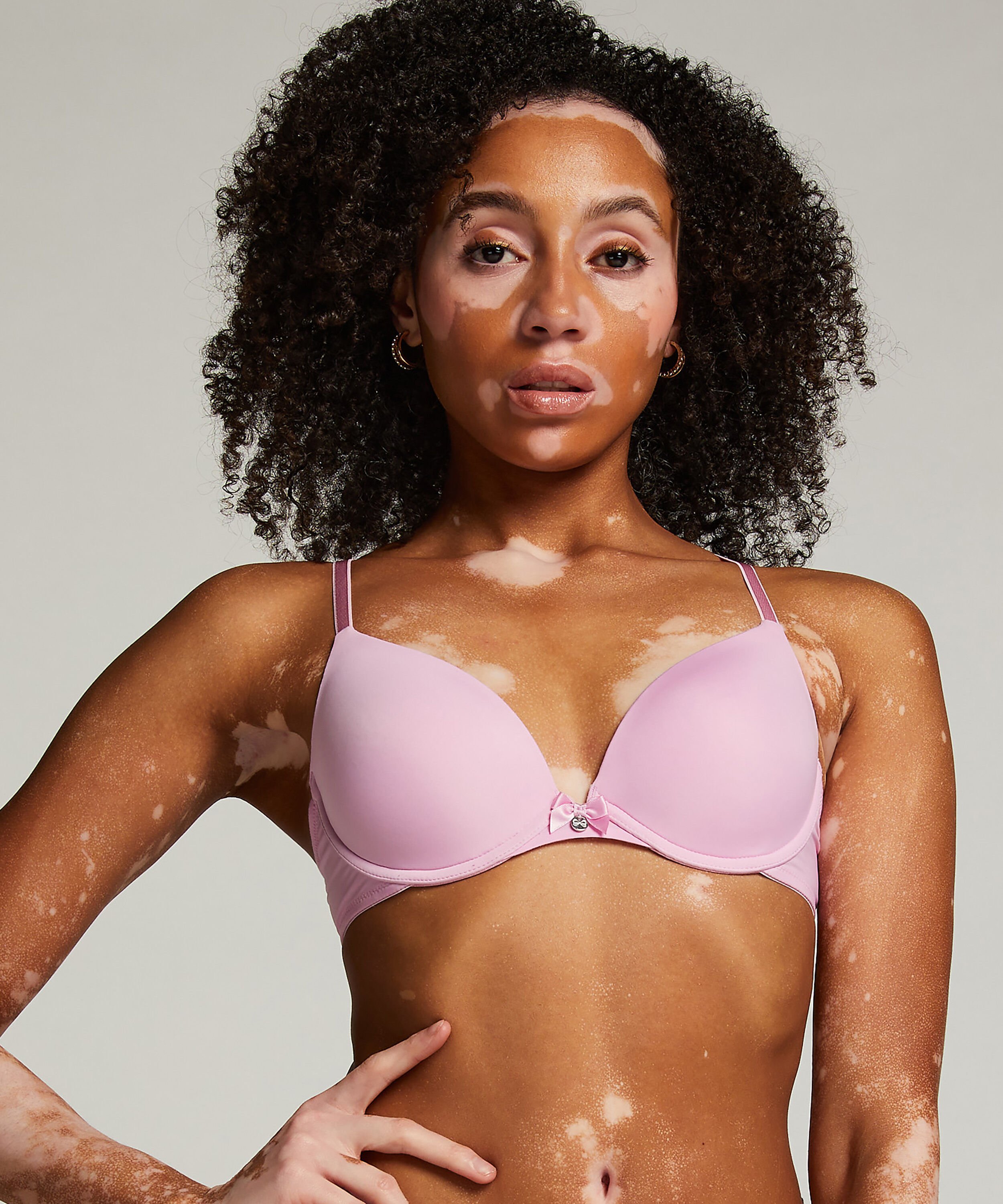 Voorgevormde beugel bh Plunge, Roze Voorgevormde beugel bh Plunge, Roze