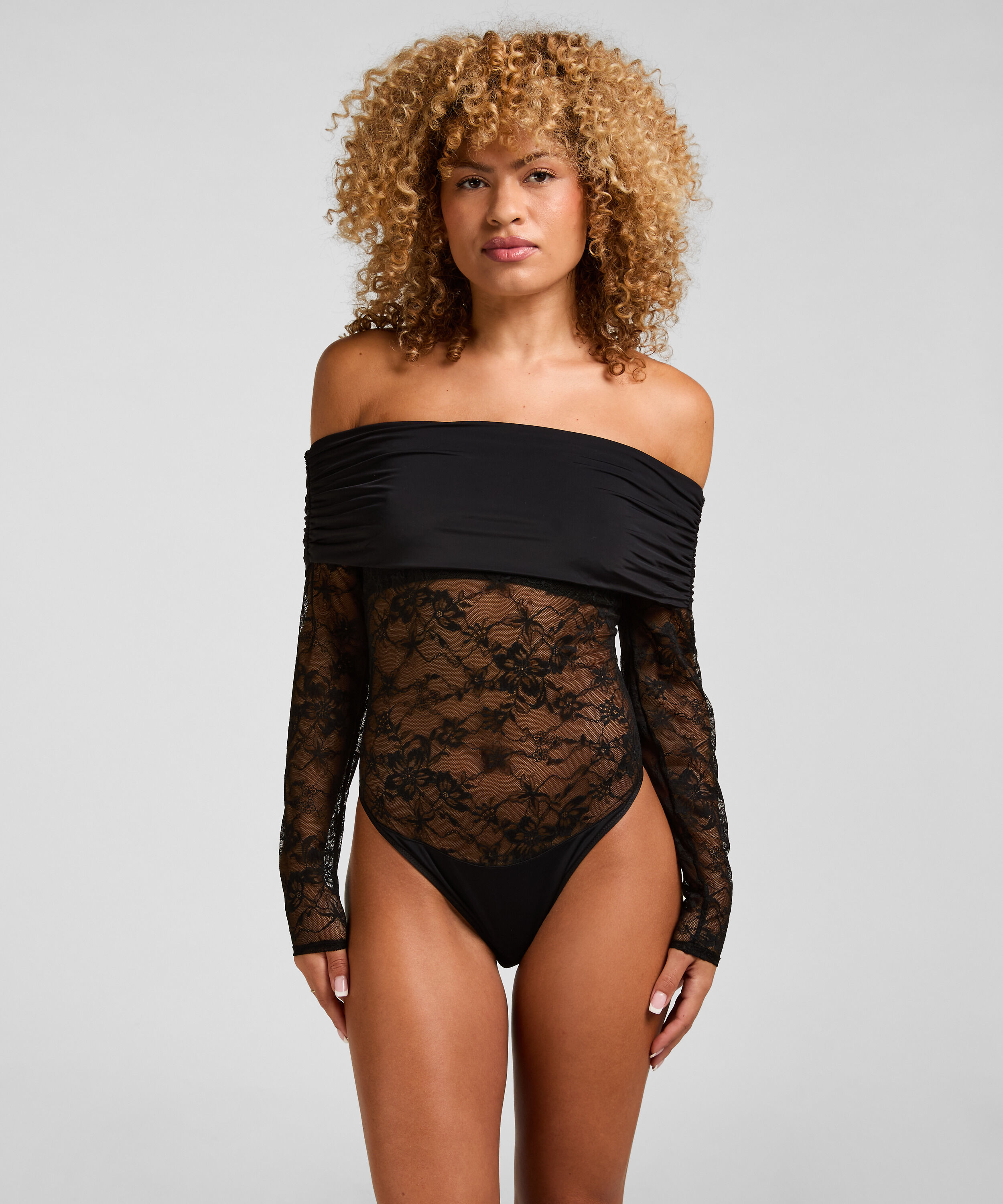 Body Hazel, Zwart