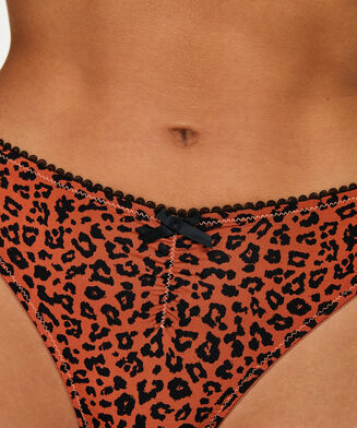 String Giselle, Bruin