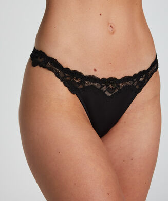 String Secret Lace, Zwart
