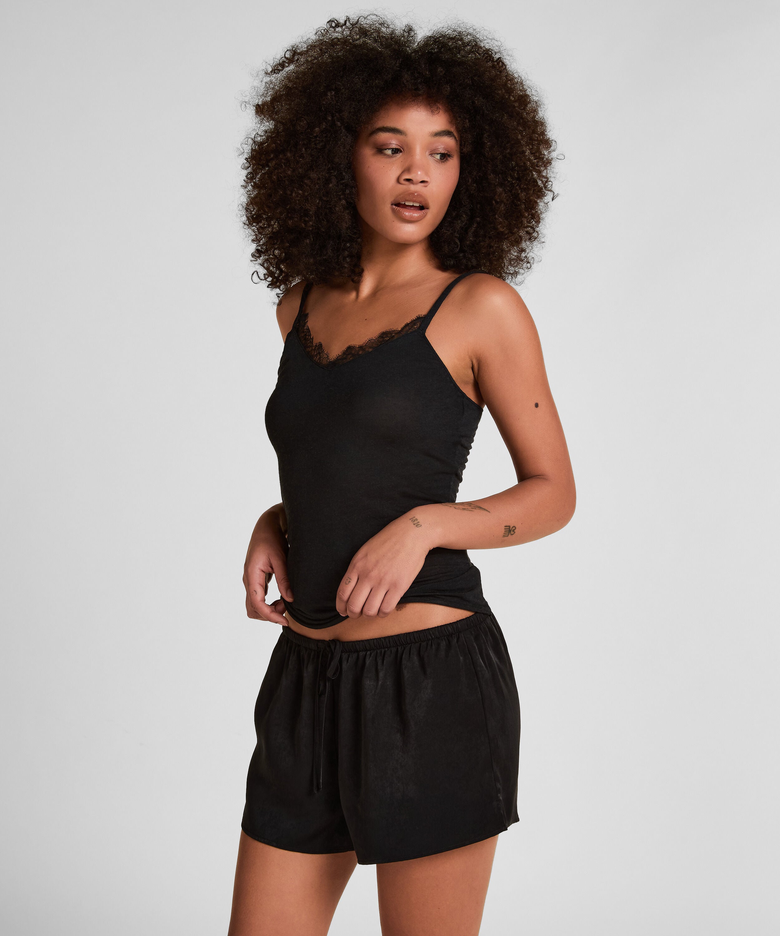 super soft Kant V-Neck cami met Cashmere