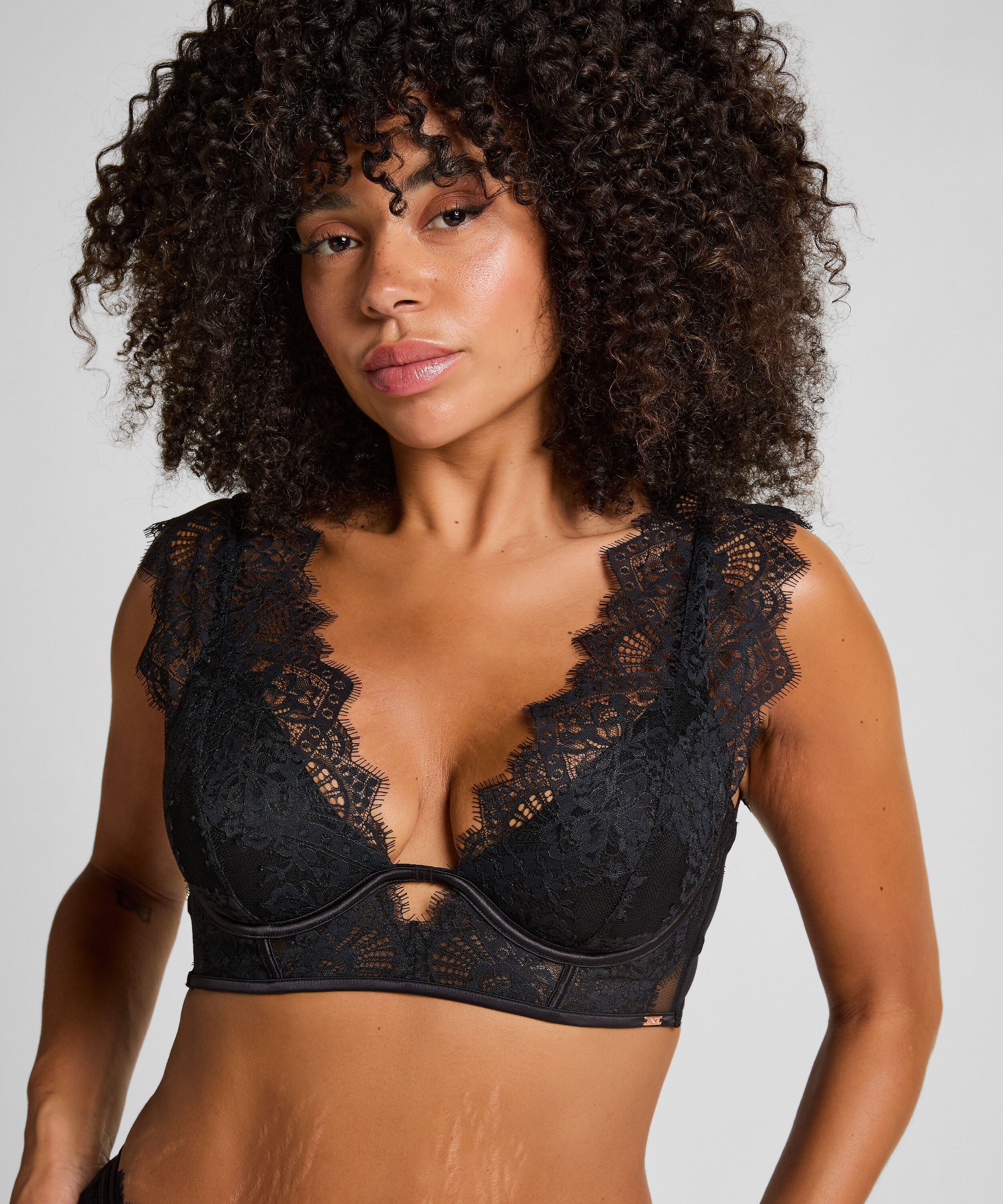 Niet-voorgevormde longline beugel bh Zoe, Zwart