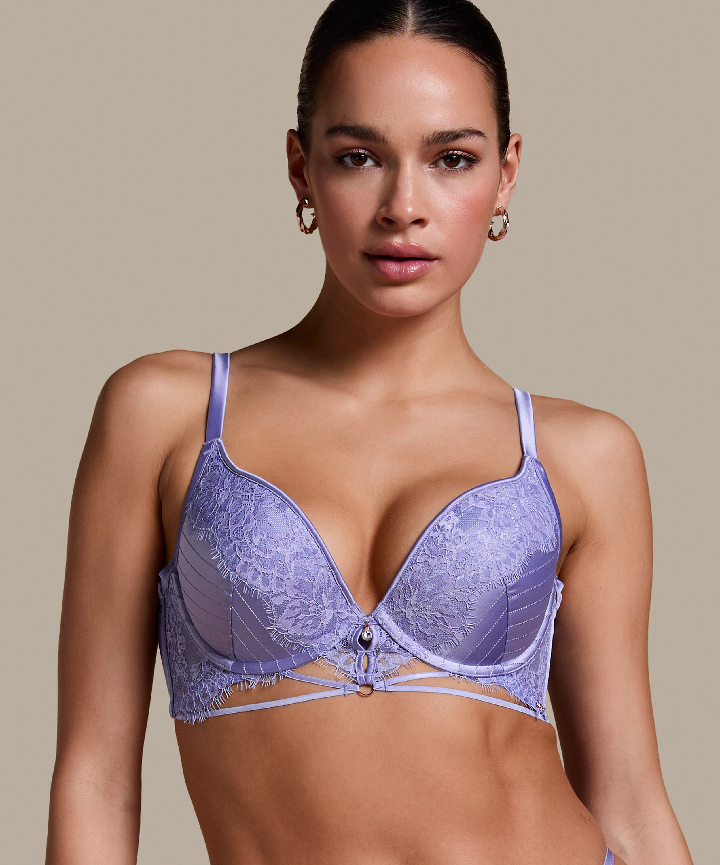 Voorgevormde push-up beugel bh Charlie