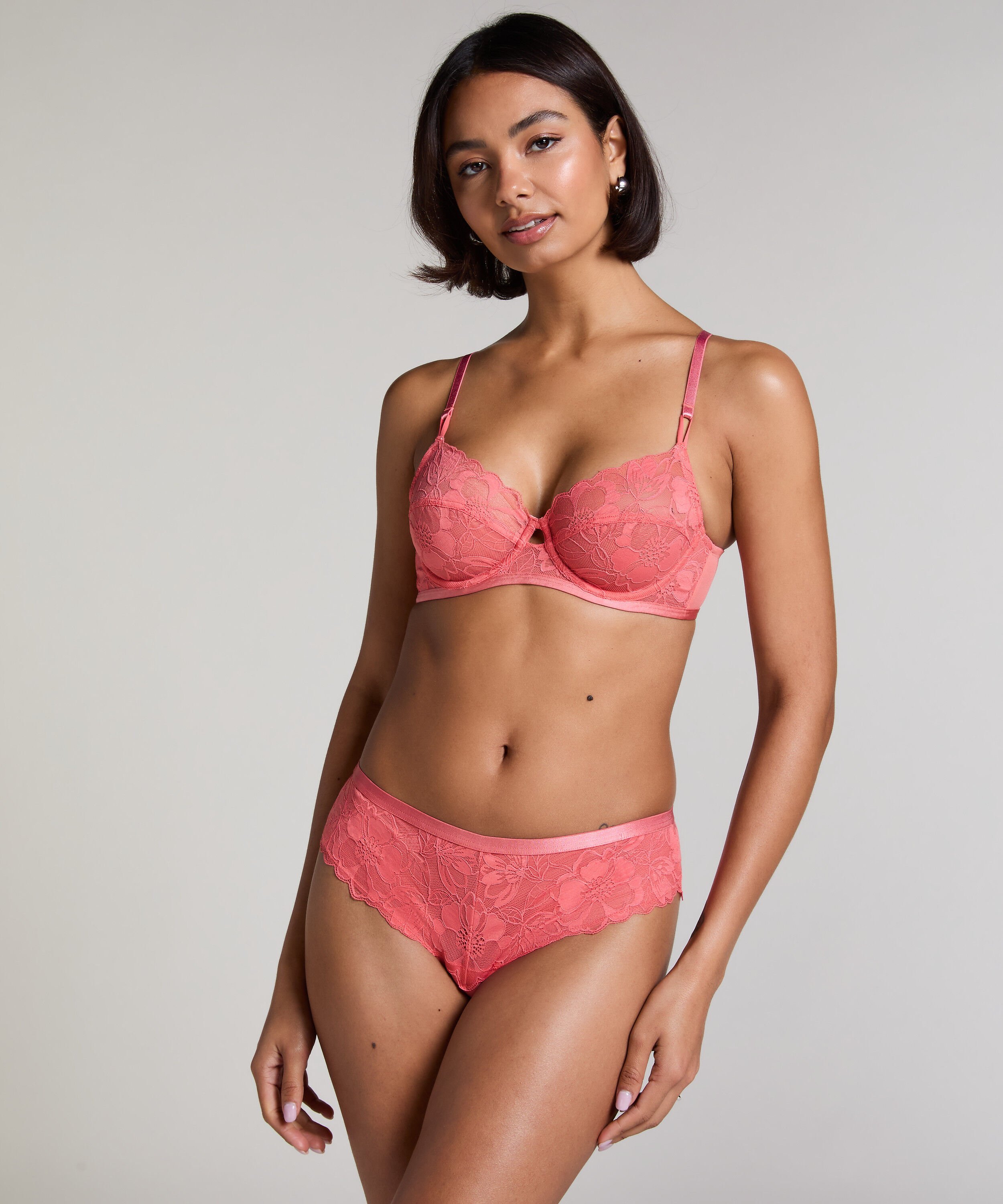 Brazilian Sophia, Roze