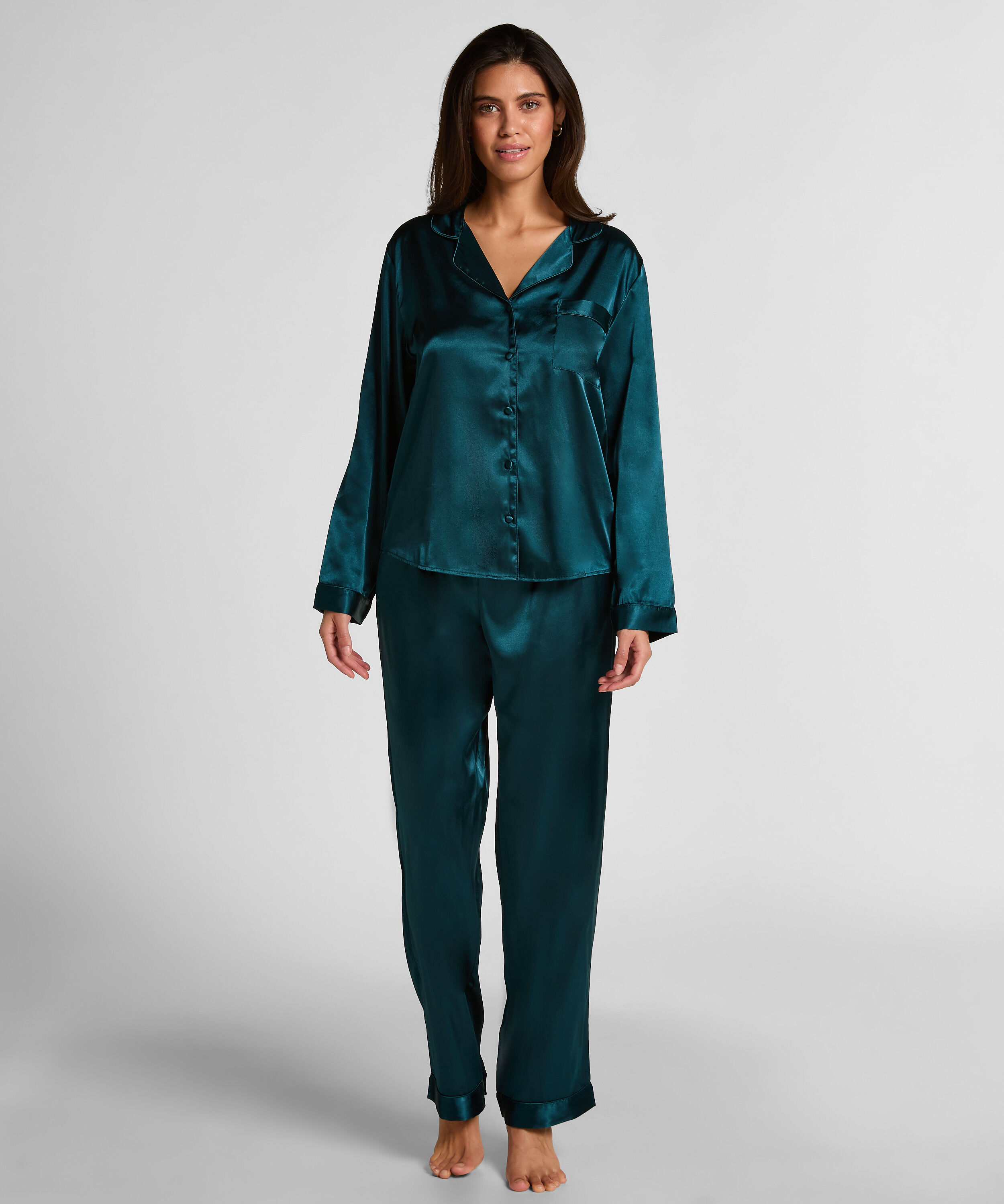 Pyjamaset van glanzend satijn, Blauw Pyjamaset van glanzend satijn, Blauw