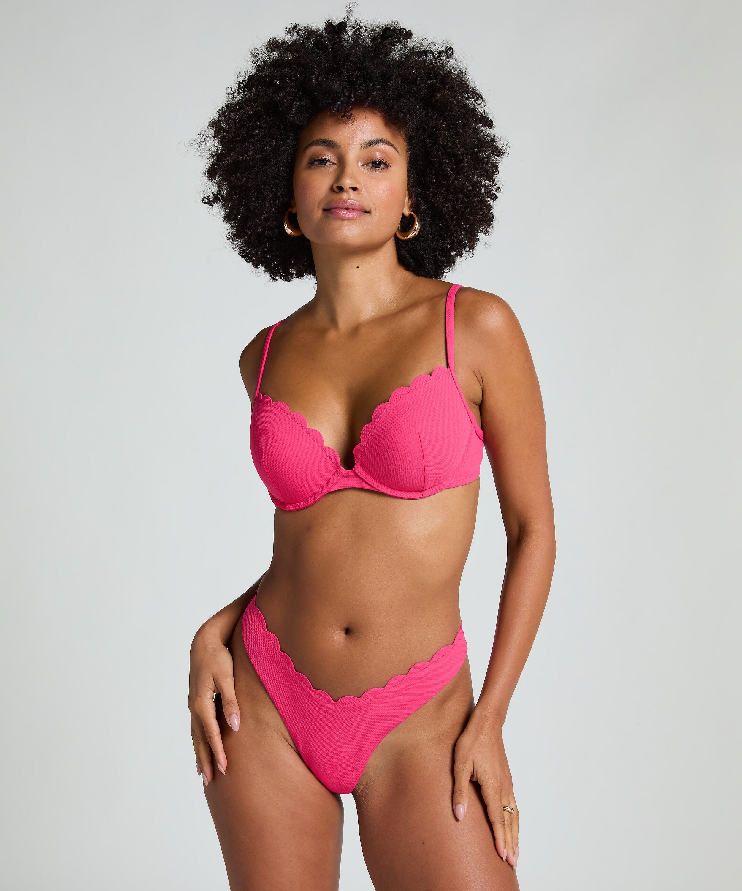 Voorgevormde push-up beugel bikinitop Scallop Cup A - E