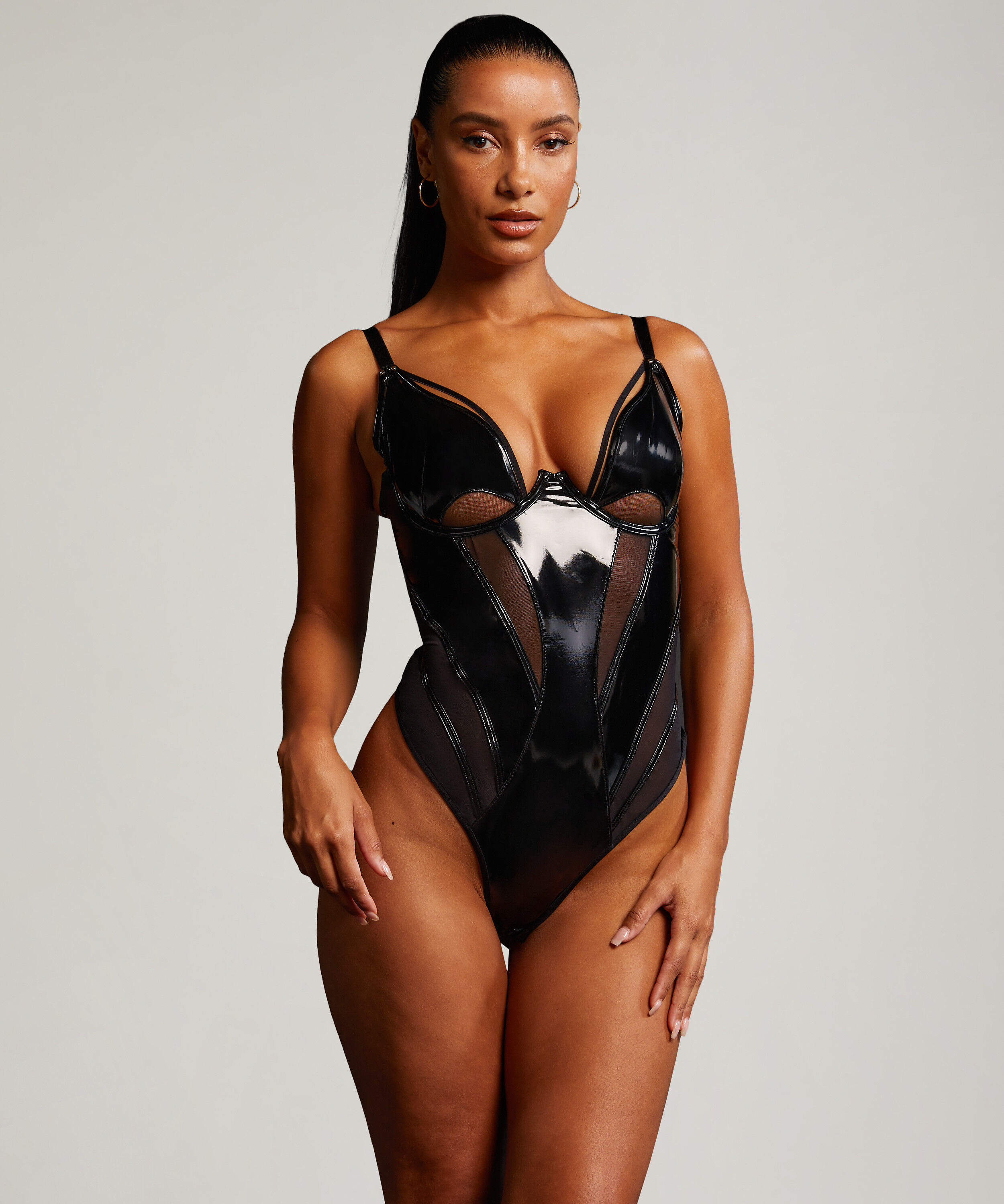 Body Seductress, Zwart