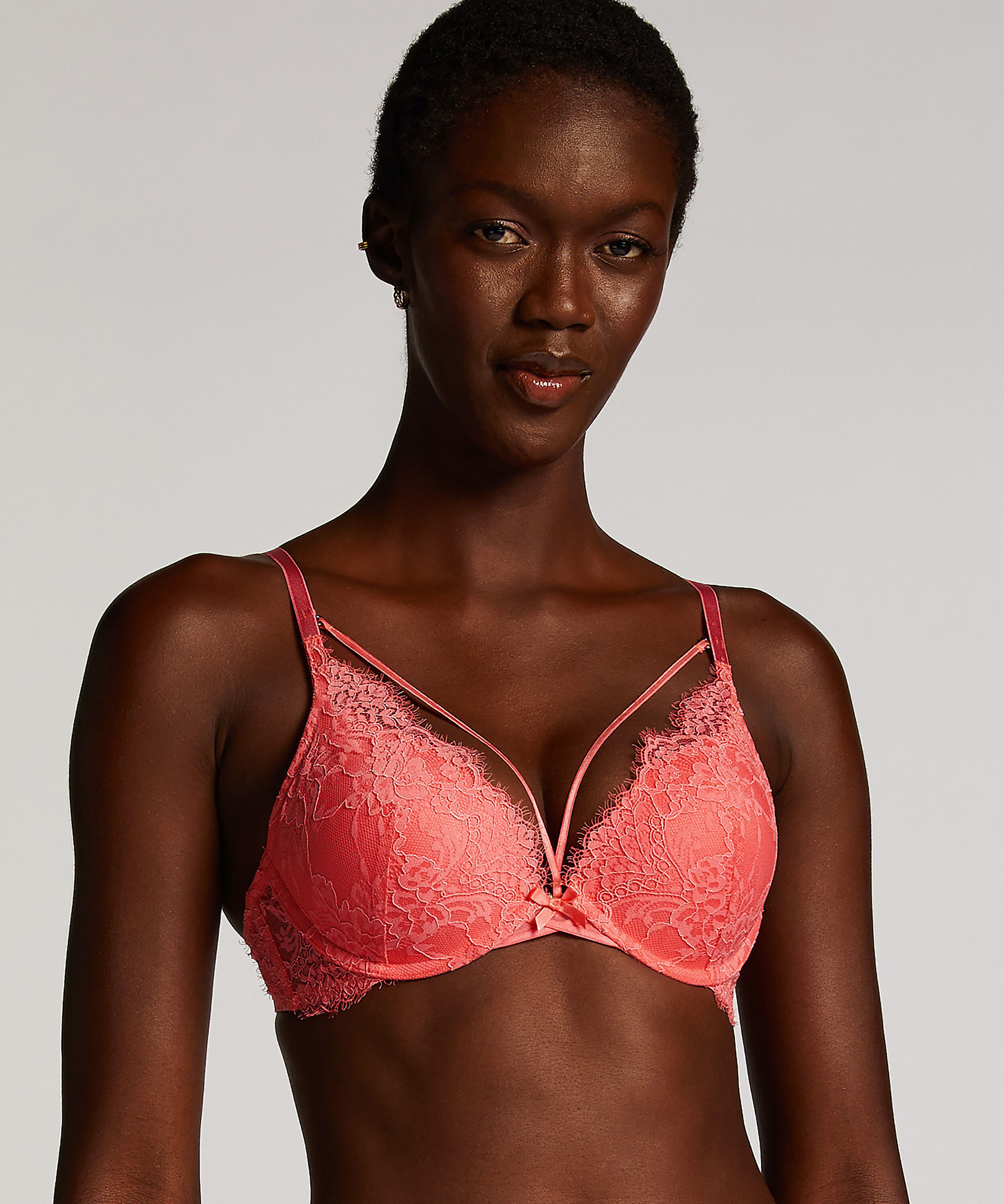 Voorgevormde push-up beugel bh Arabella, Roze