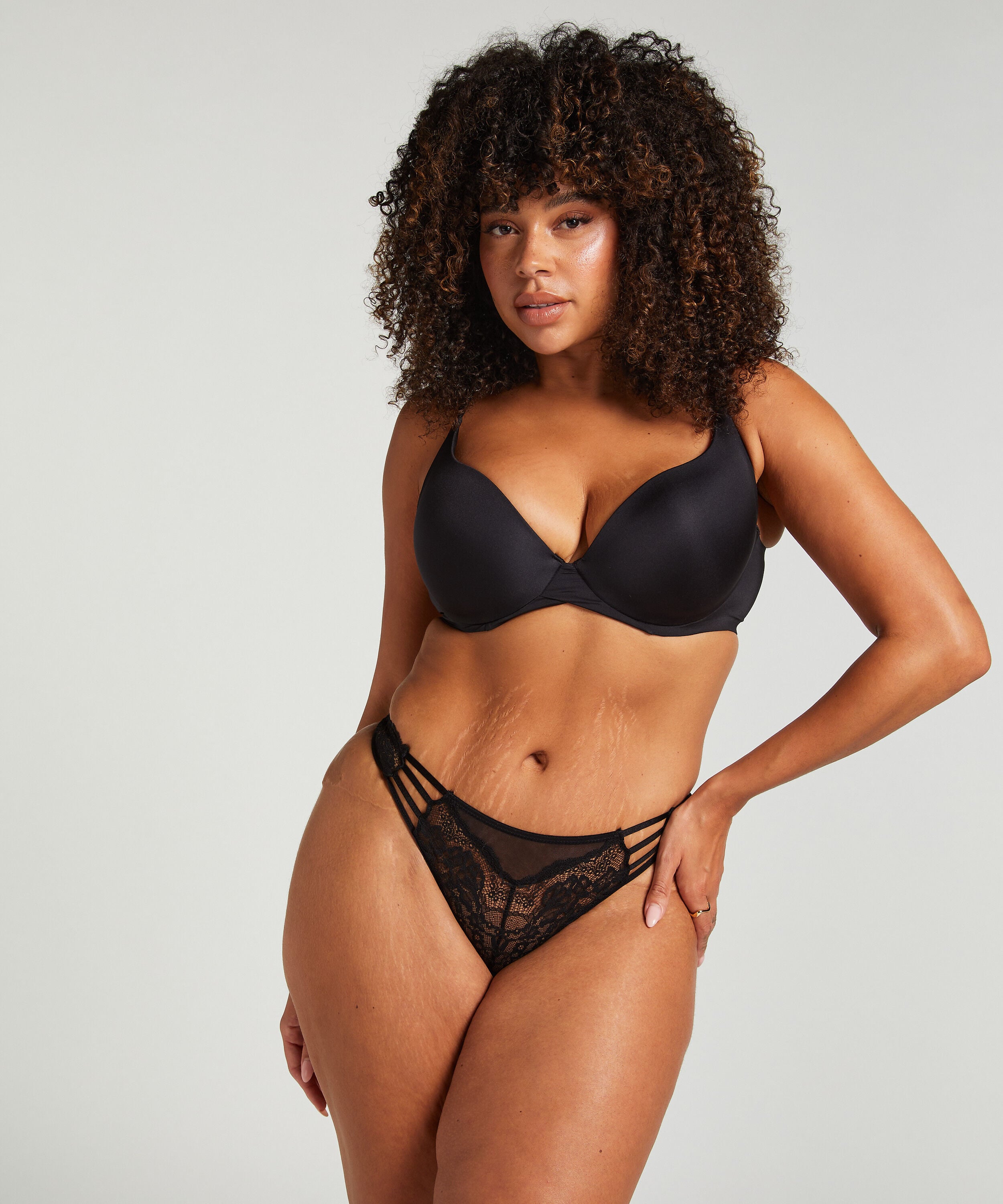 String Briar, Zwart